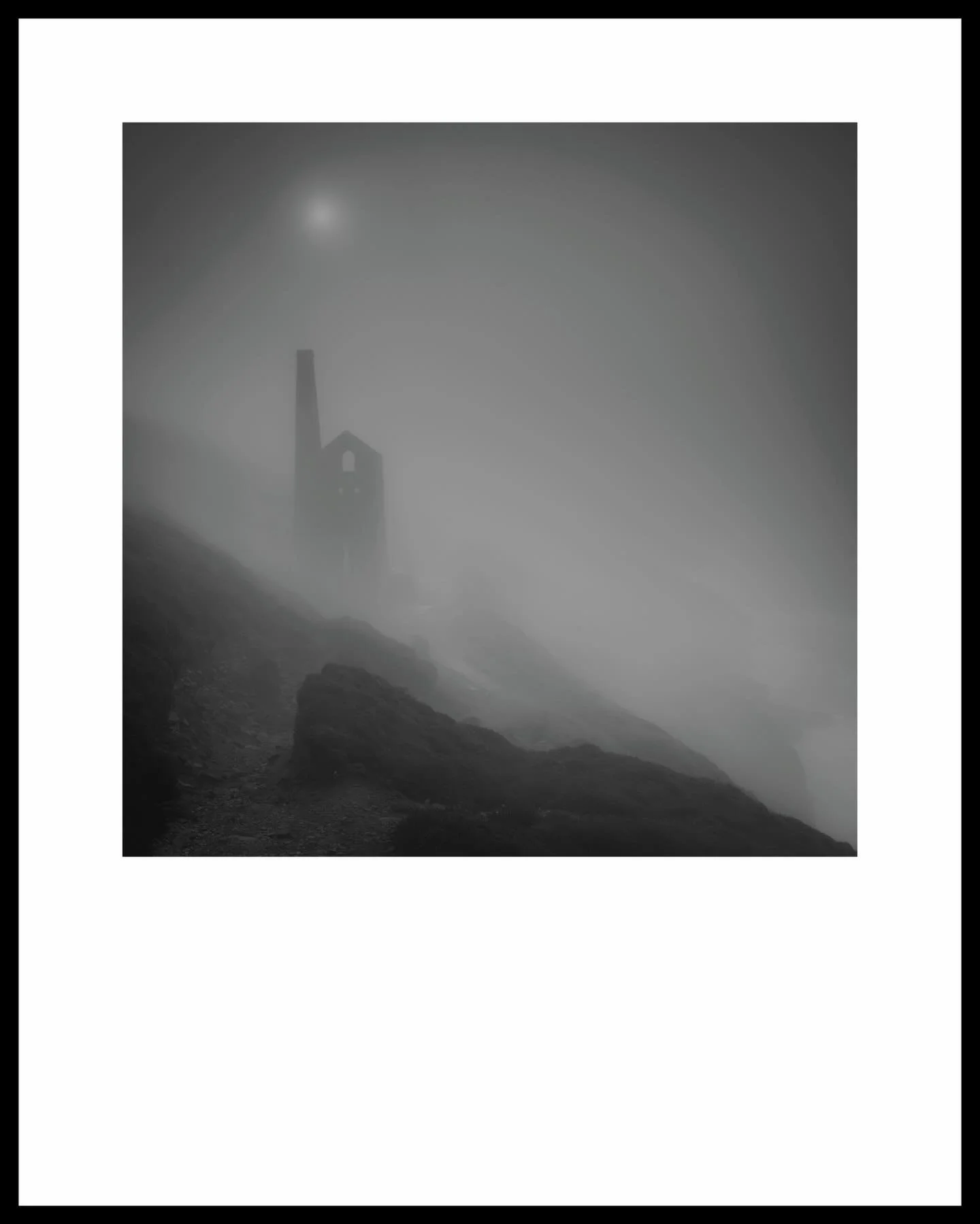 Would you look at that, I&rsquo;ve come 3rd in the landscape section of the @monoawards with my image of wheal coates near @lovestagnes in beautiful moody Cornwall - I&rsquo;m chuffed #cornwall #cornwallliving #whealcoates @nationaltrust #nationaltru