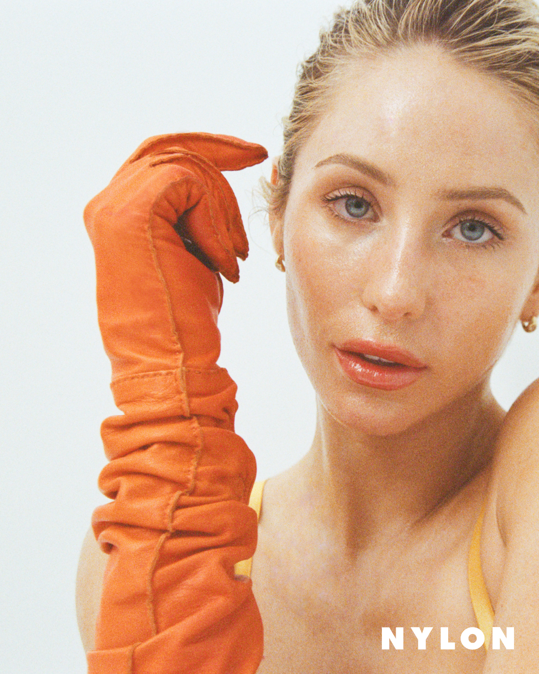 Nylon_Beauty_Alix Earle_Credit Hao Zeng_IG02.png