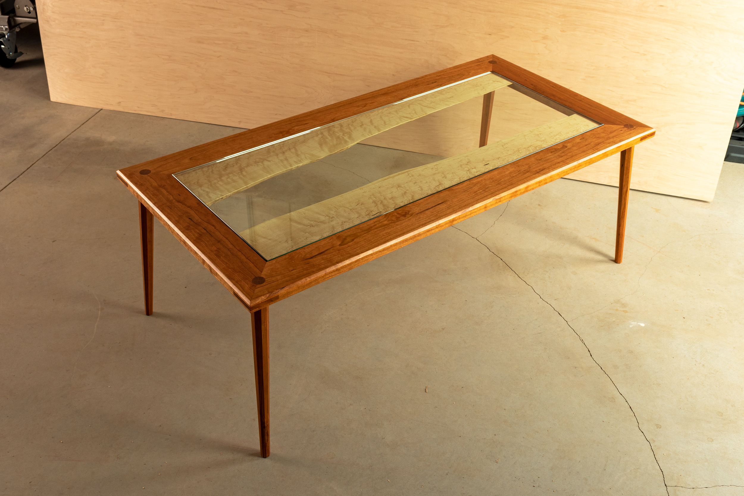 2022_Live_Edge_Under_Glass_Octagonal_Leg_Cherry_Coffee_Table_4.png