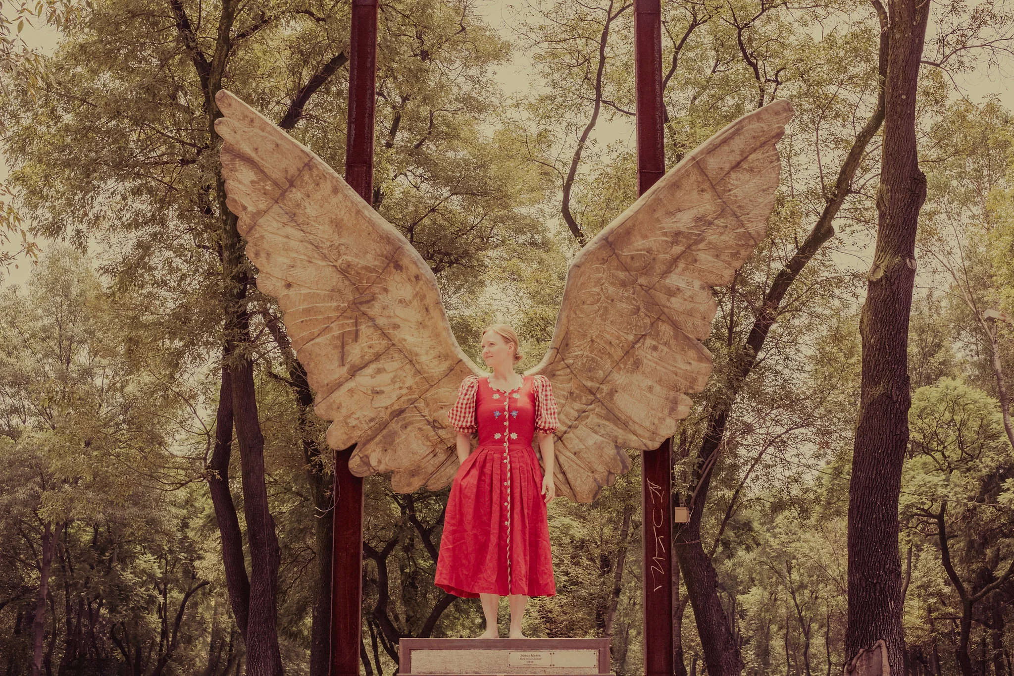 Lisa_Vollmer_Gallery_artist_lisa_vollmer_self-portrait-0321.jpg