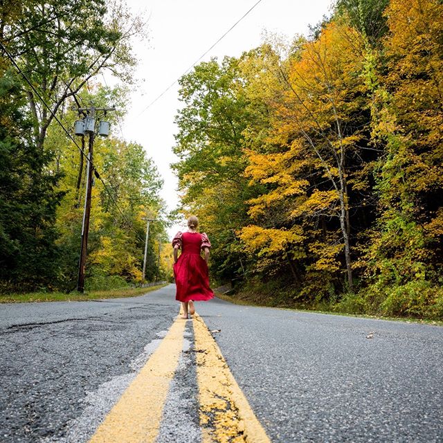 &copy; Lisa Vollmer A Self-Portrait in the Berkshires. Fall Foliage, 2019. :
:
#fineartphotography #photography #selfportrait #canon #velo #fallfoliage #berkshires #yellow #red #road #trees #colors #culturalheritage #culturalexchange #german #america