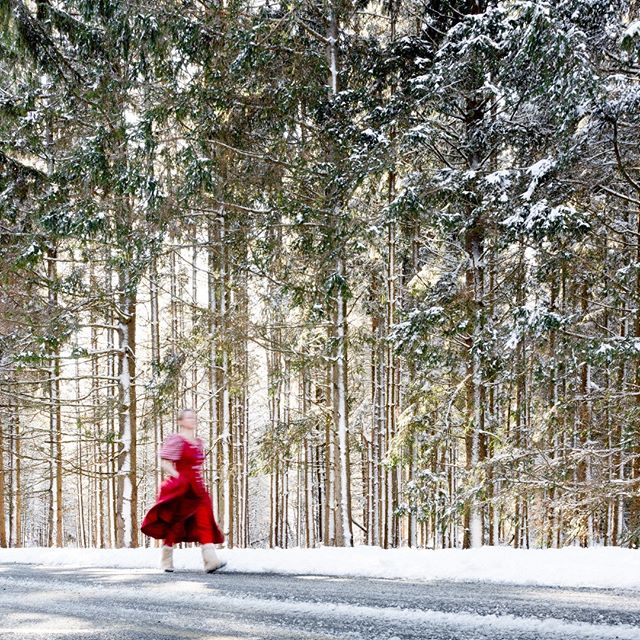 &copy; Lisa Vollmer A Self-Portrait in the Berkshires, 2019:
:
:
#selfportrait #fineartphotography #reddress #winter  #snow #road #theberkshires #berkshires #photography #selfie #mtwashington #massachusetts #artist #solo #solotravel #solotraveler