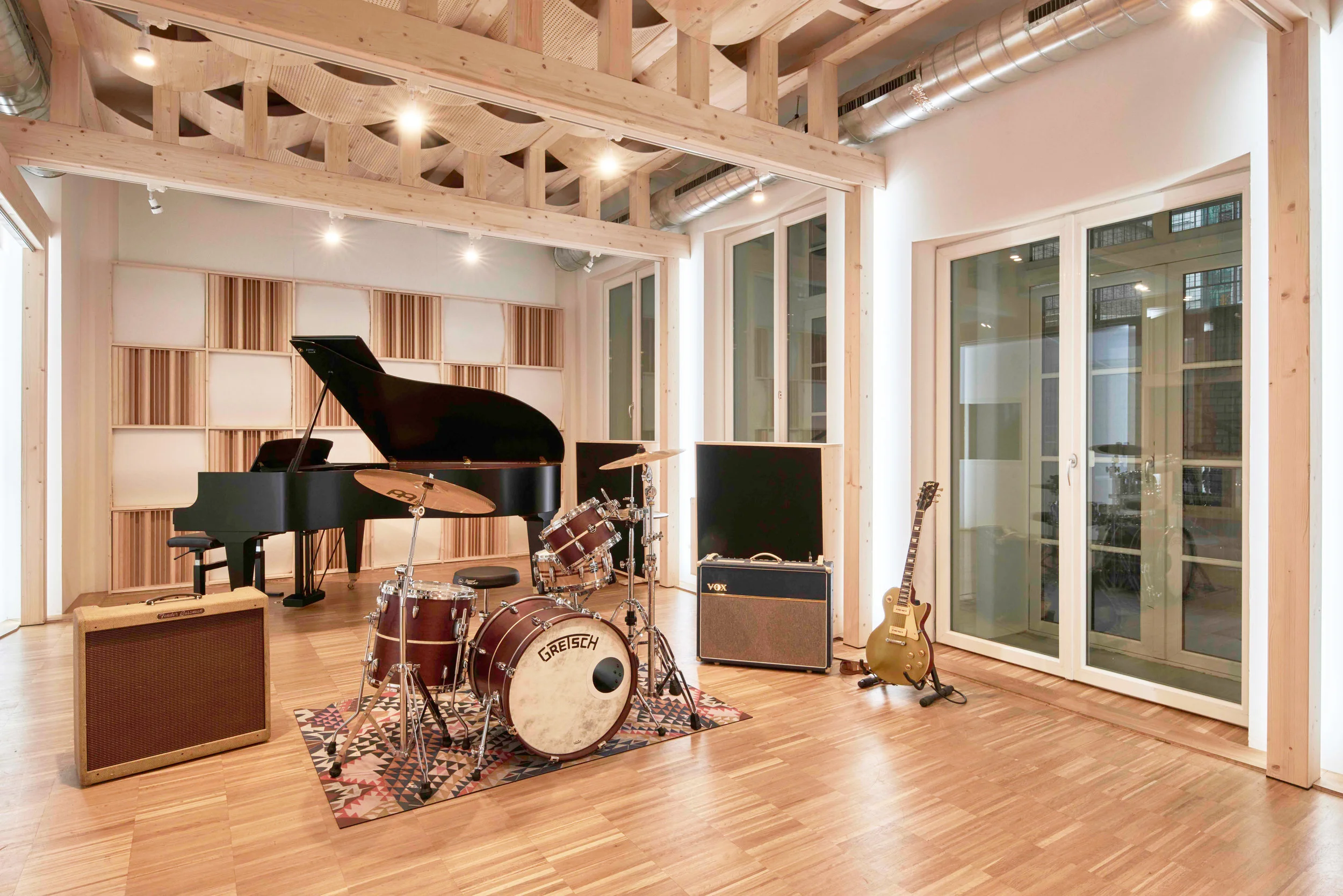 2018.01.18_Tree_House_Studios_Interior19707_NEW.jpg