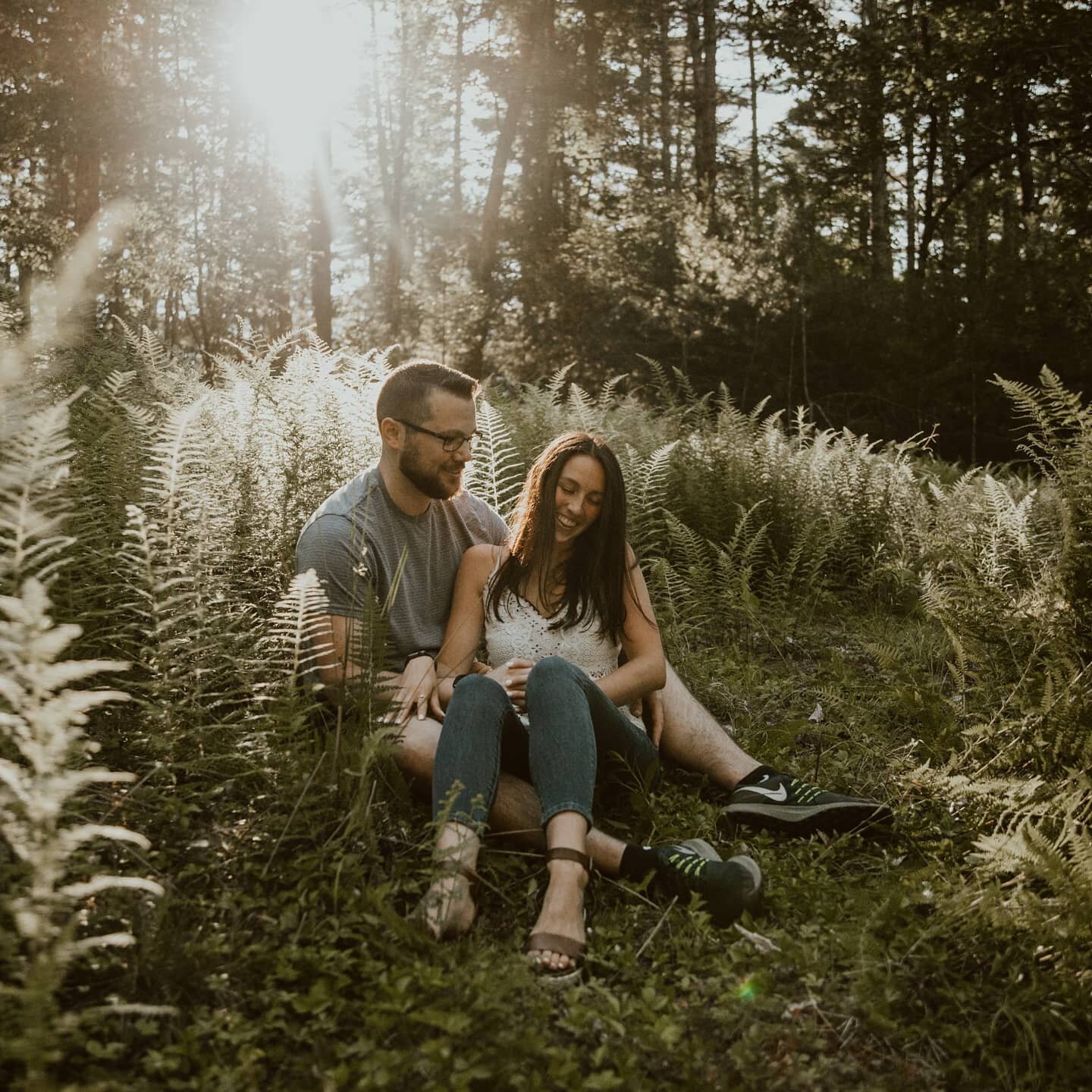 Started in the ferns and ended dancing in a field✨✨✨
.
.
.
#devolveimaging #engagement #devolveimagingphotography #ctengagement #ctengagementphotographer #engagementsession #engagement.photo.inspiration #woodsysession #rusticengagement #ctweddingphot