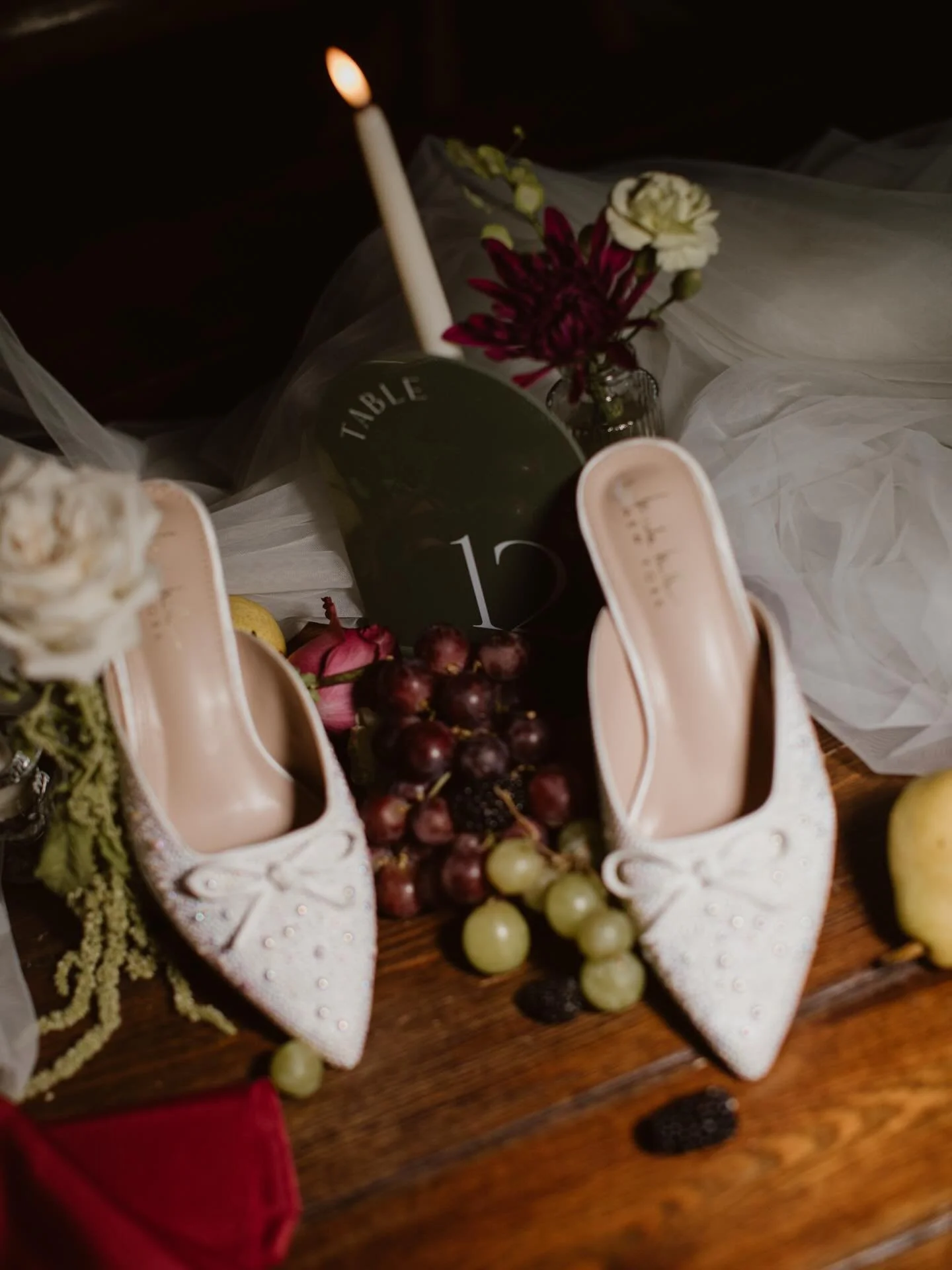 BEST NIGHT EVER✌️✌️✌️

Oh yeah and gorgeous shoes totally belong on the table at the end of the night😘