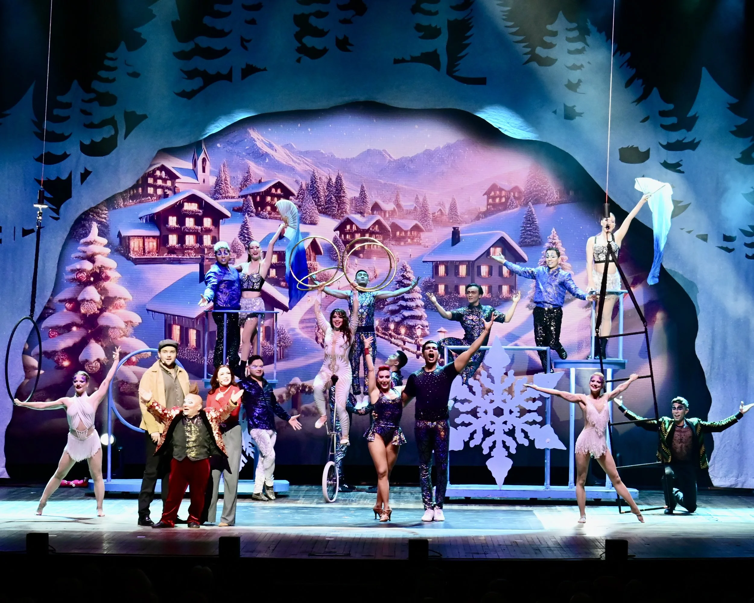 Cirque Musica Holiday Wonderland