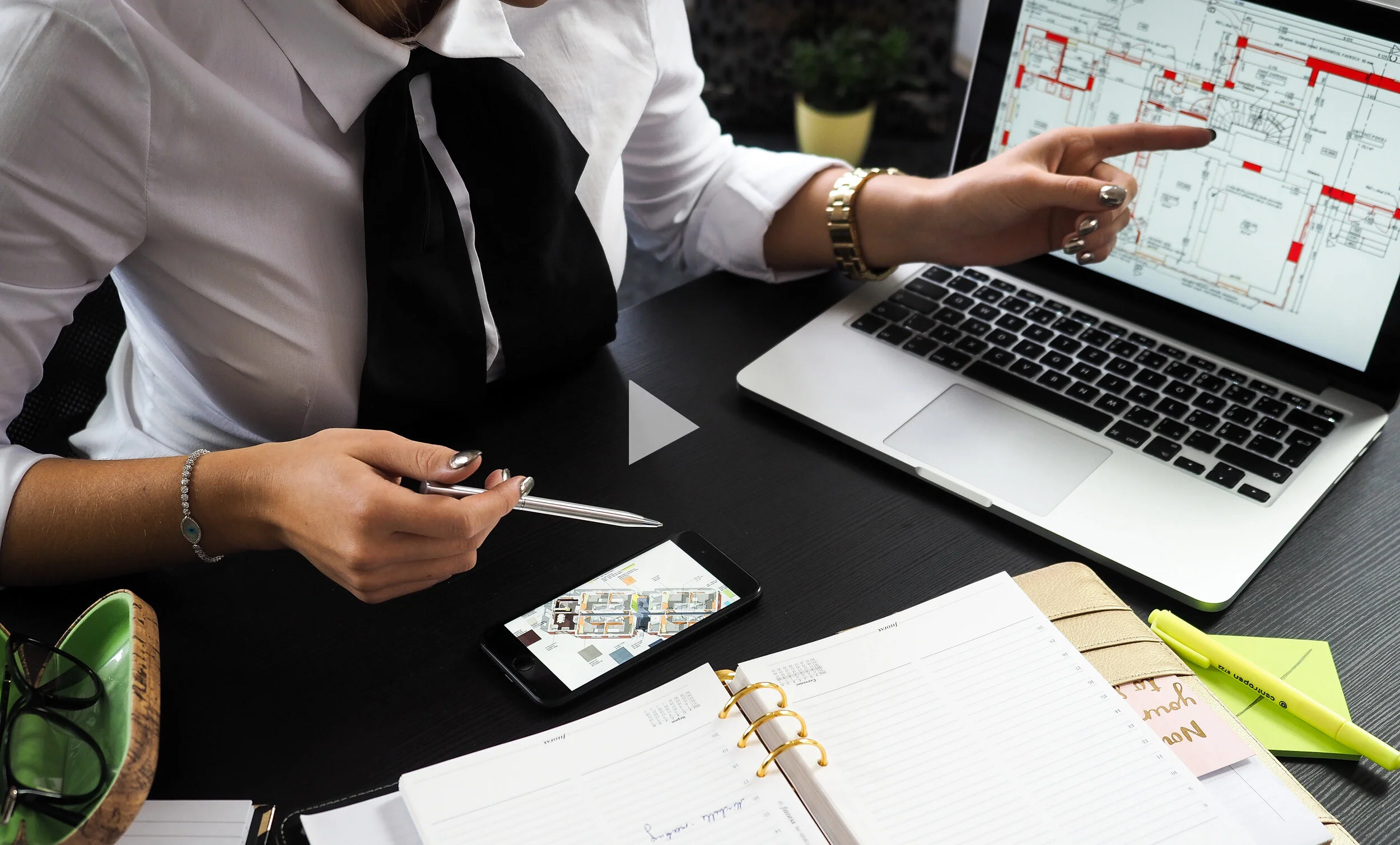 architect-businesswoman-composition-313691 copy.jpg