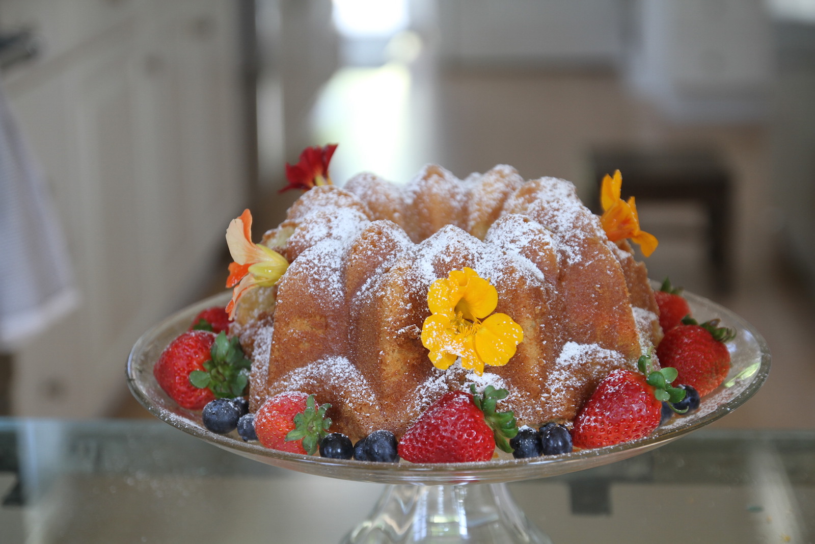 This cake also looks beautiful decorated with edible flowers & berries