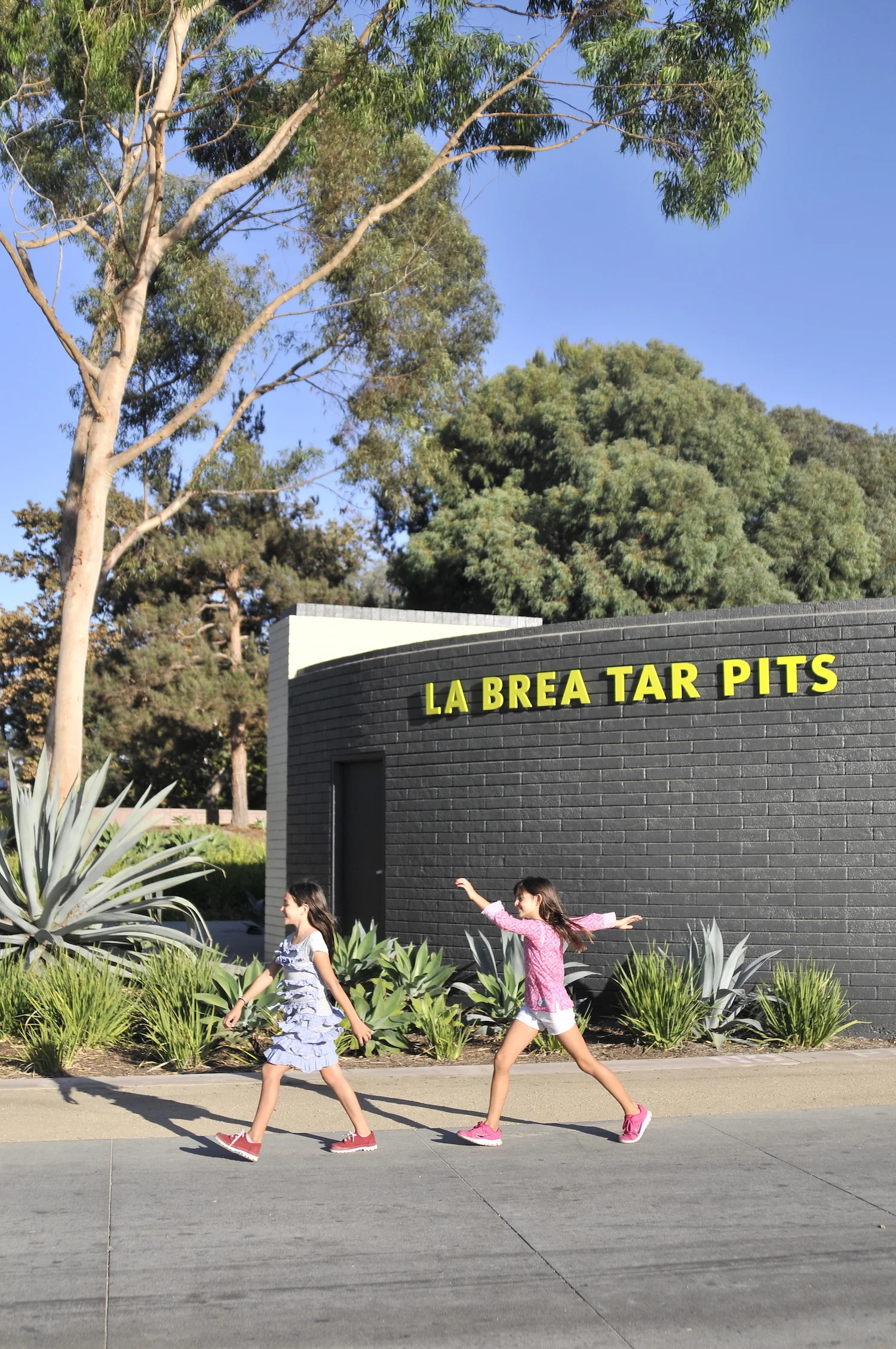 Walking_TarPits_kids_lacma_free_LA.jpg