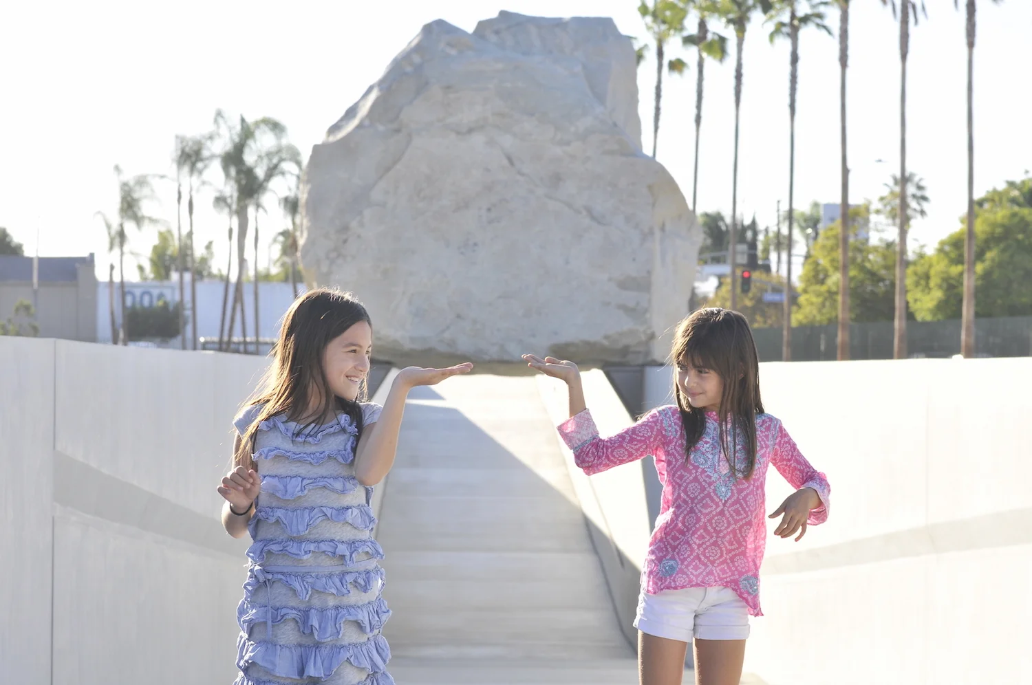 Art installation: “Levitated Mass”
