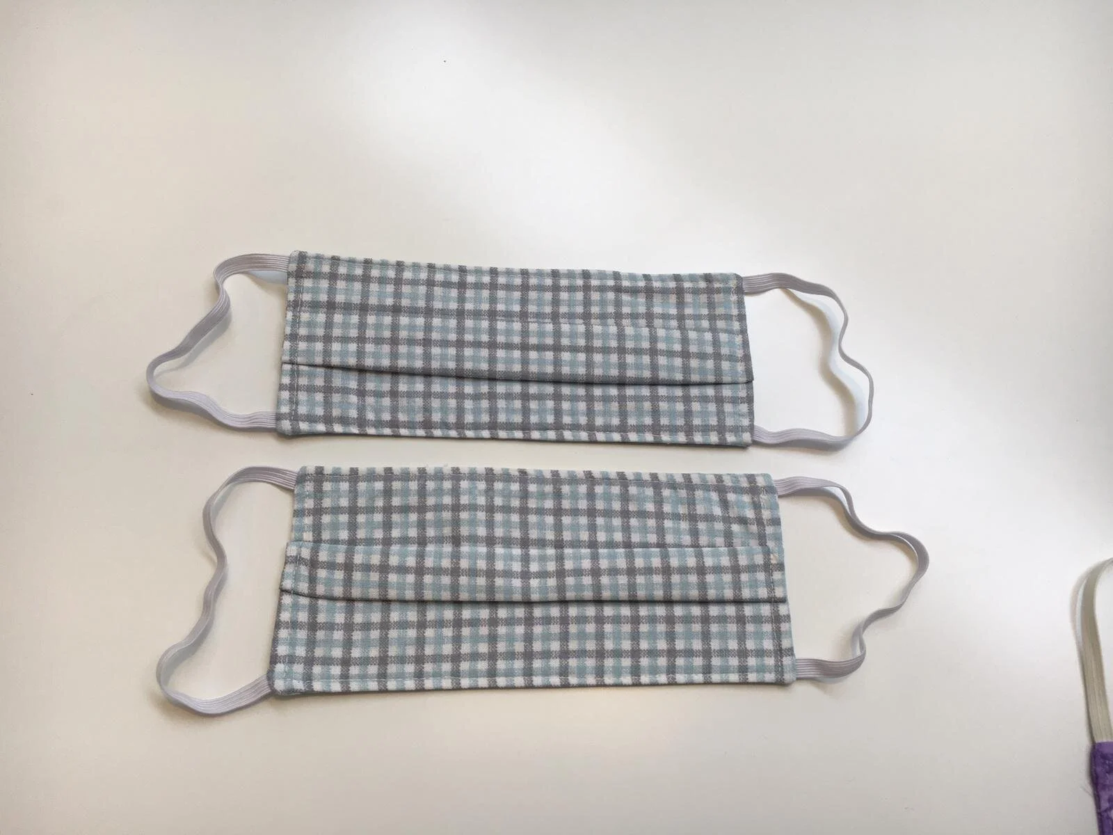 kids: gingham masks