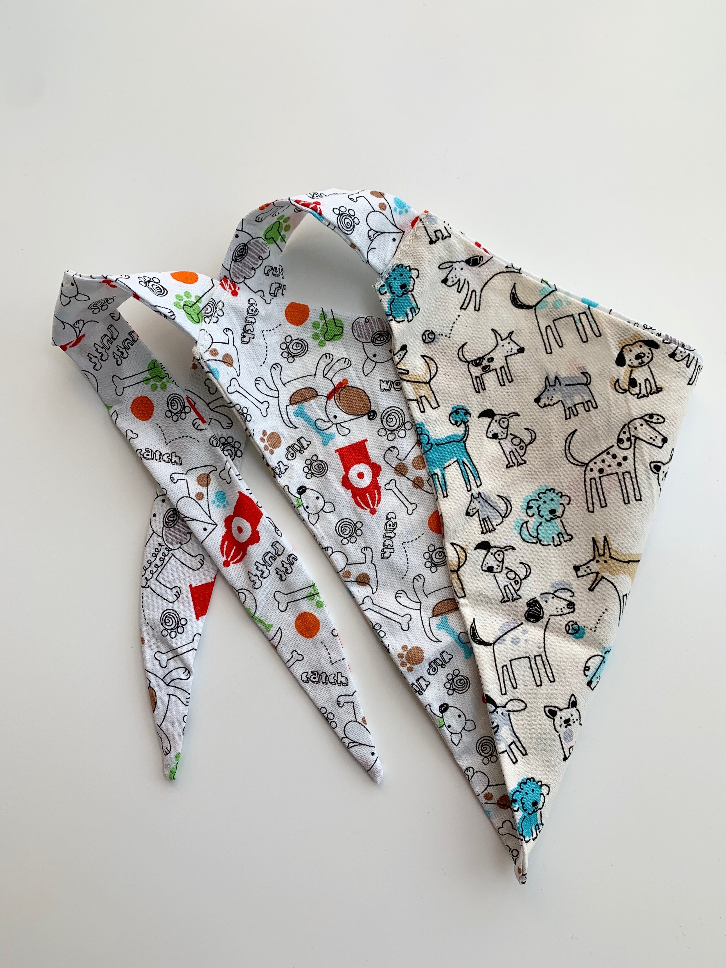reversible dog bandana: dog life/dog sports