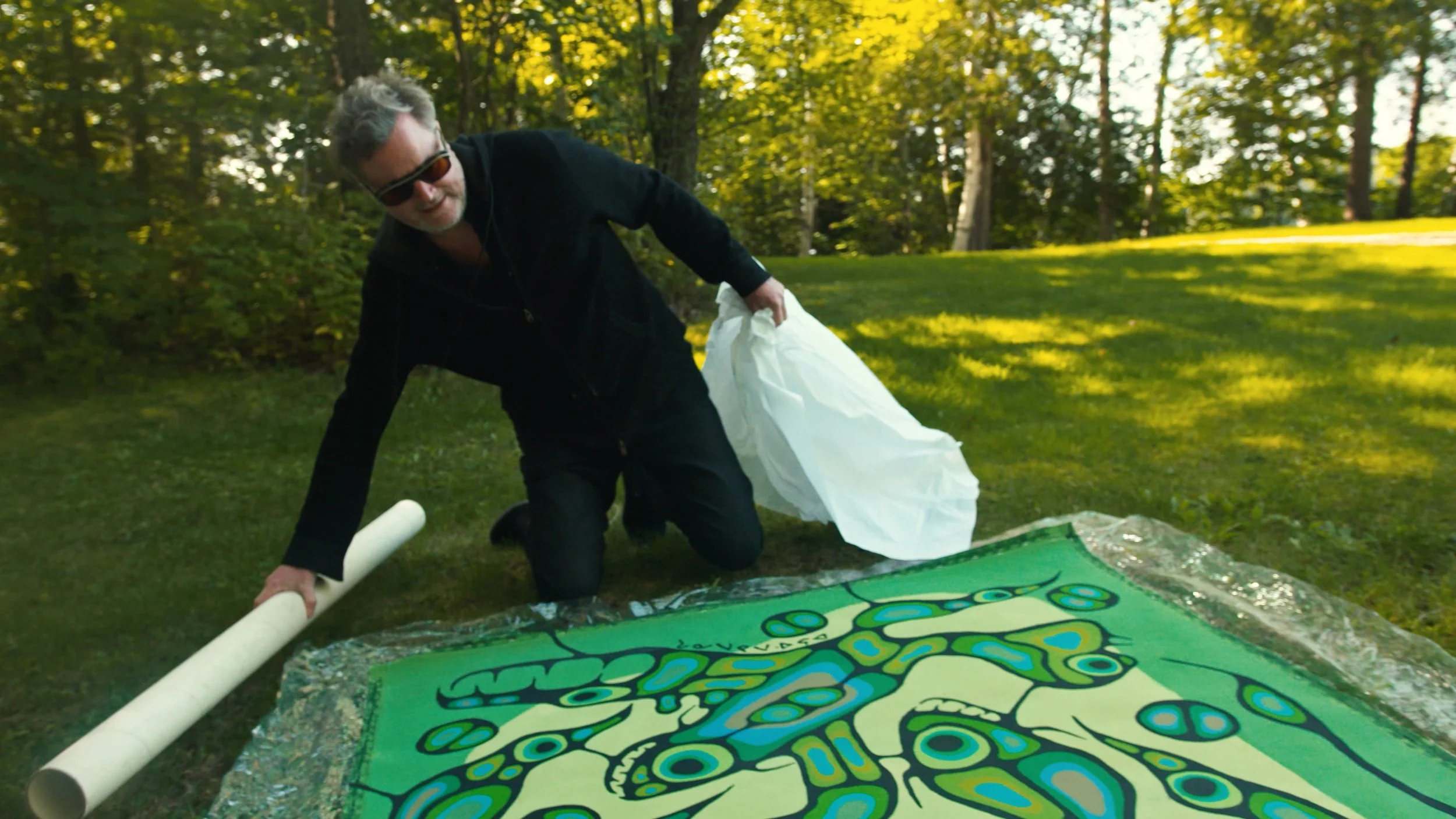 Straight - Drugs, abuse, and an art hoax converge in There Are No Fakes