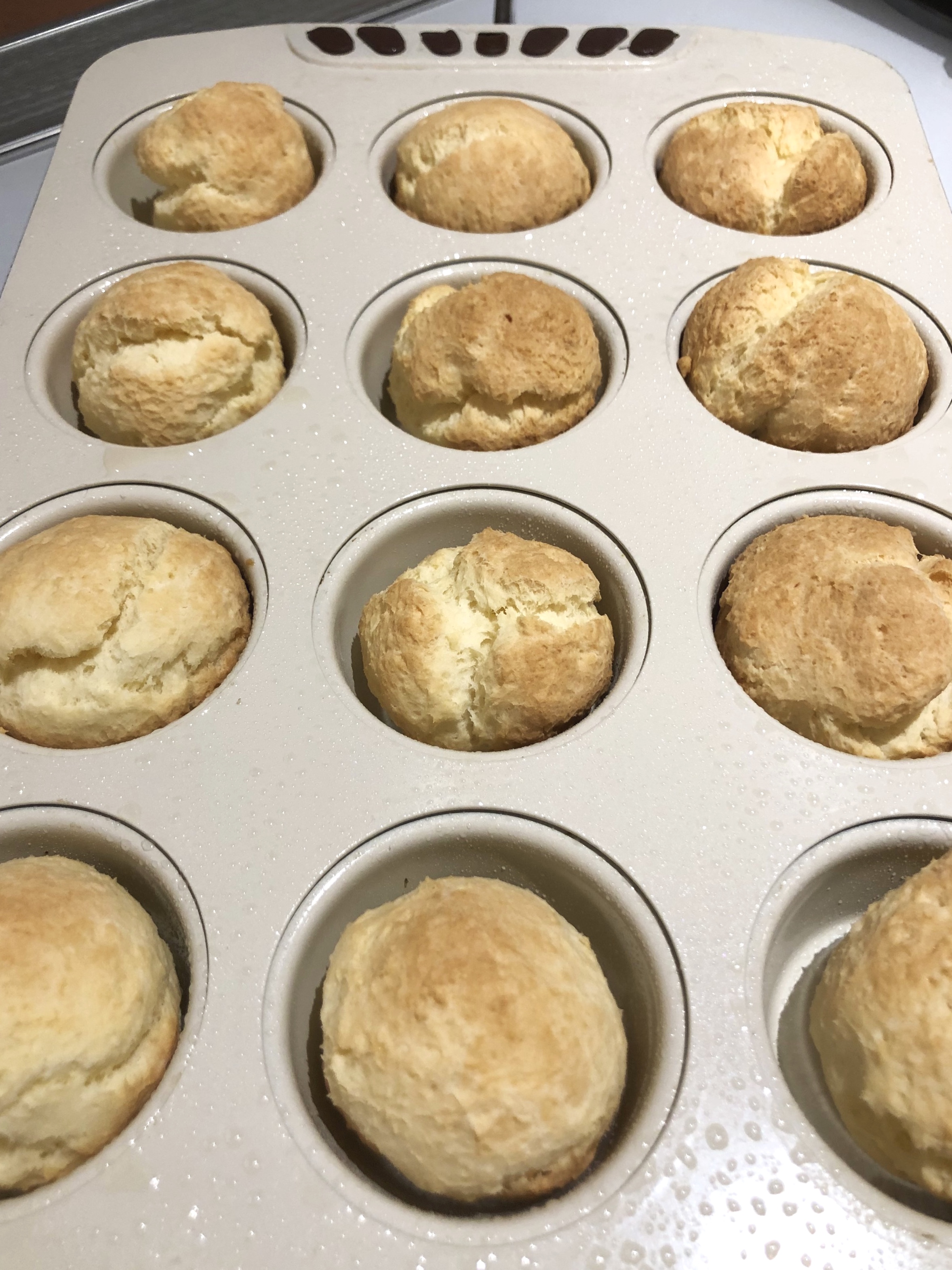 Easy Scones in Muffin Pan Recipe  Scones easy, Scones recipe easy, Muffin  pan recipes