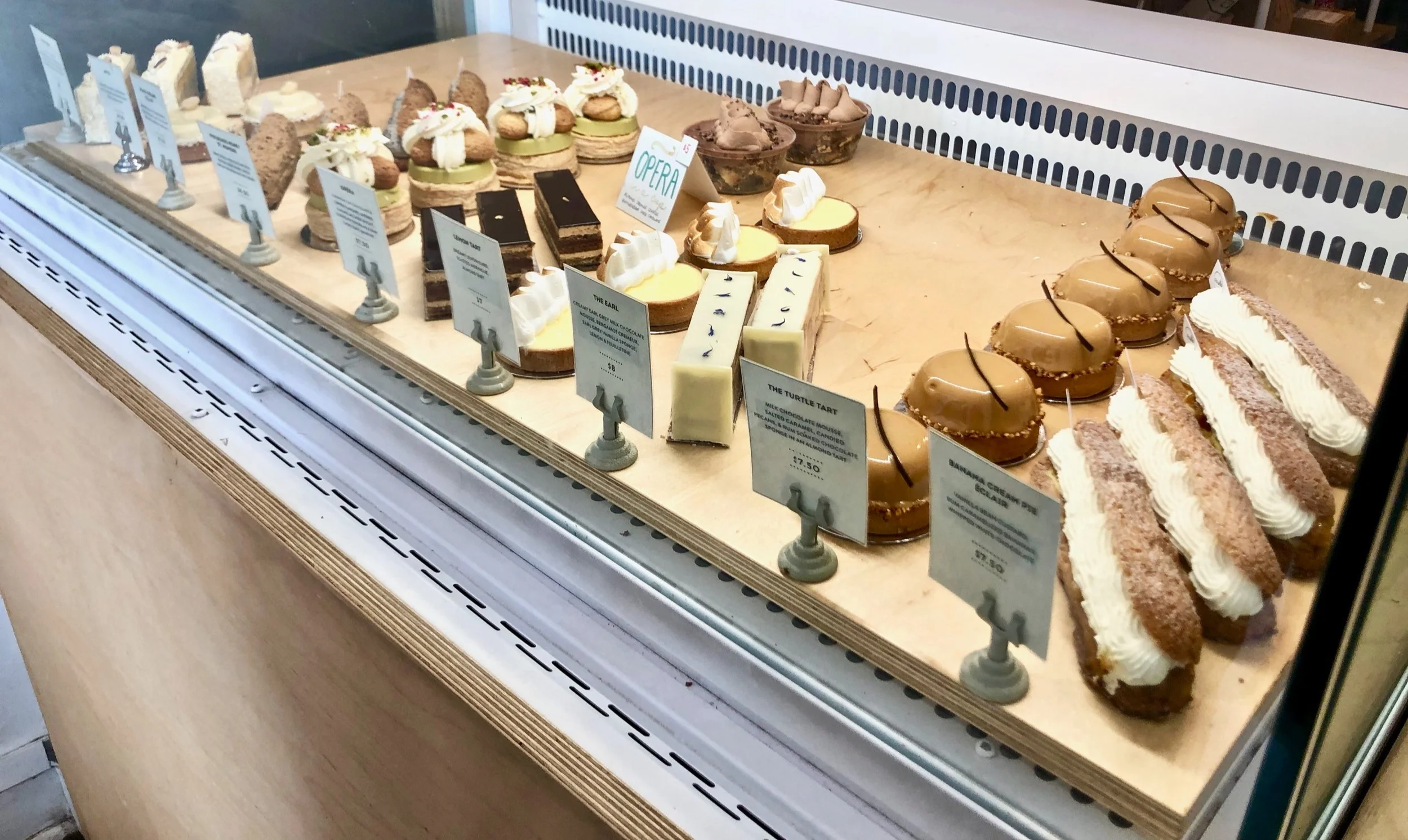 Best pastry shop in toronto