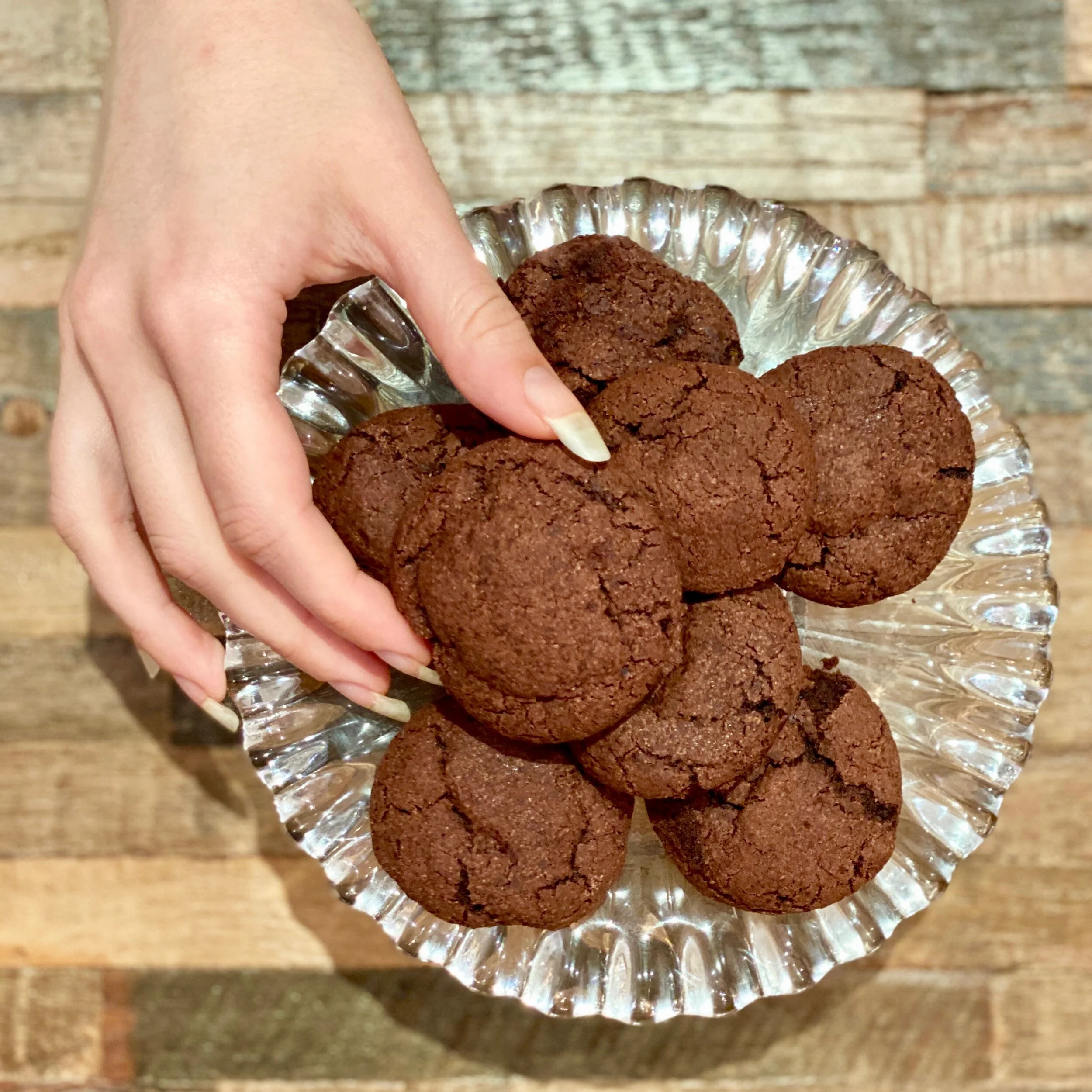 Vegan Chocolate Fudge Cookies (+ Gluten Free Option)