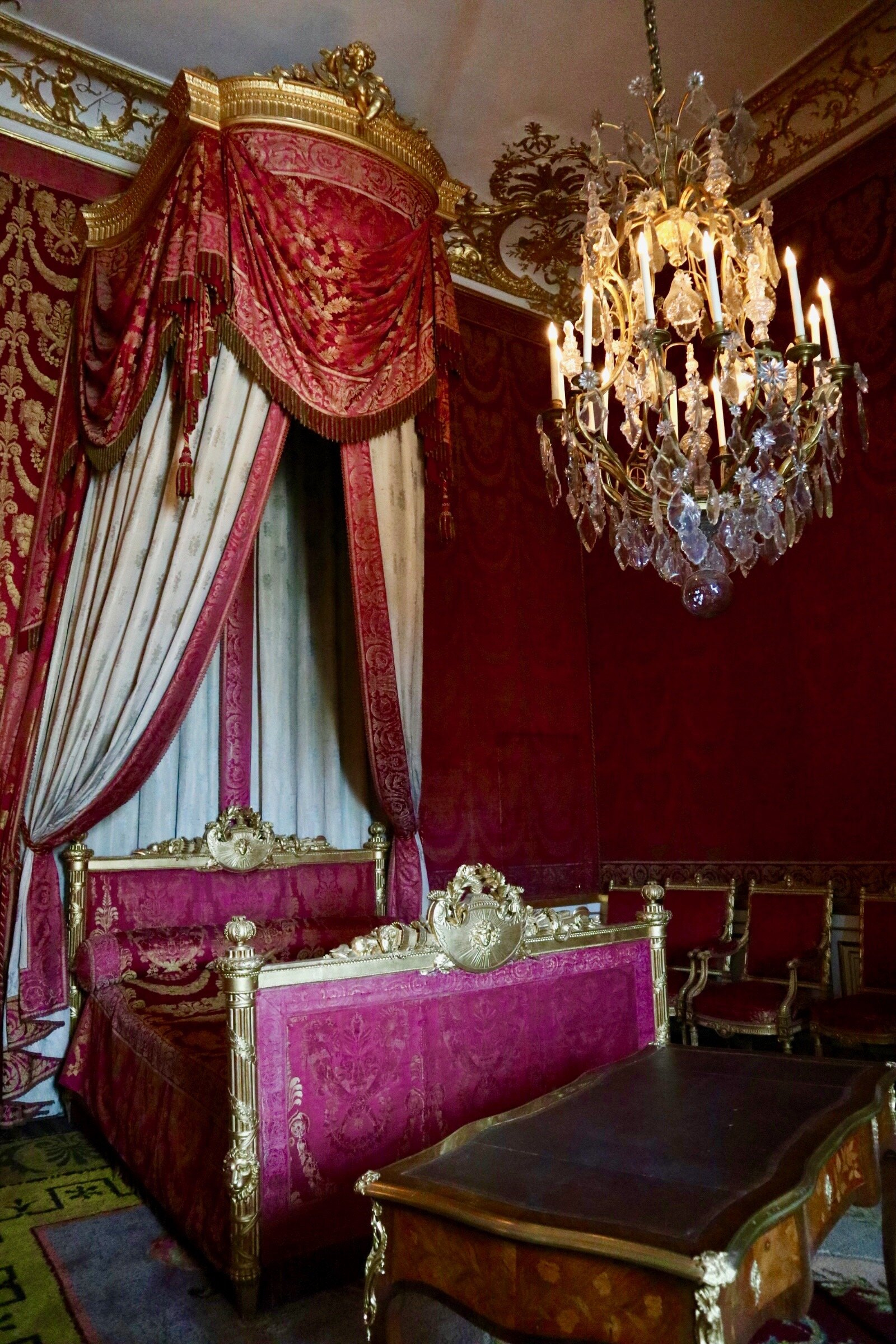 CHÂTEAU DE FONTAINEBLEAU - French Castle Inhabited by French Monarchy and  Napoleon Bonaparte, That Inspired Marie Antoinette's Château de Versailles  (Day Trip from Paris) — Sarah Freia