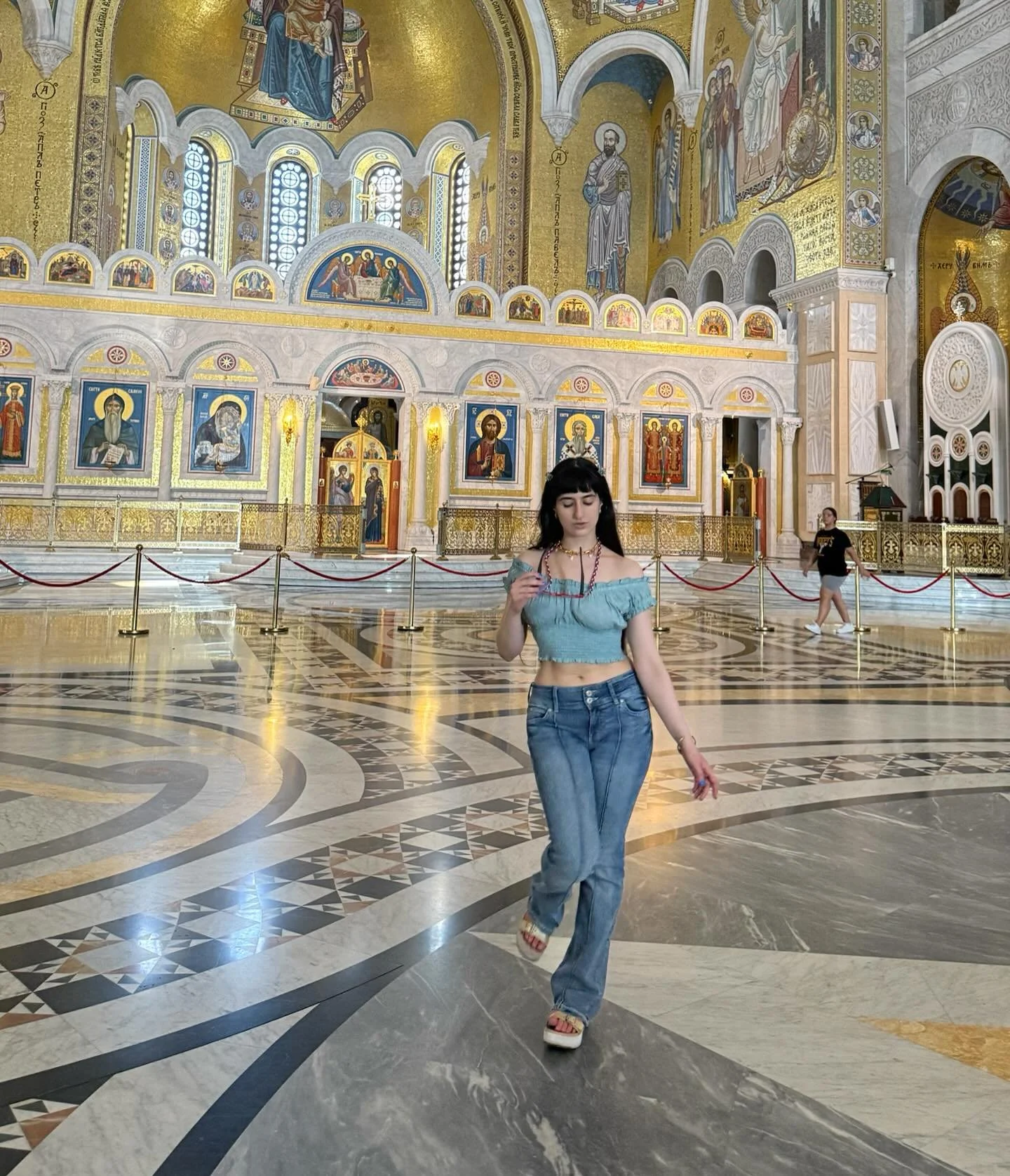Church in Gold? Standard. 
&bull;
&bull;
&bull;
&bull;
&bull;
#naturelover #naturelovers #travel #travelphotography  #naturephotography  #happy #beautiful #happiness  #nature #europe #europeanvacation #eurotrip #europeansummer #europetour #summer #ca