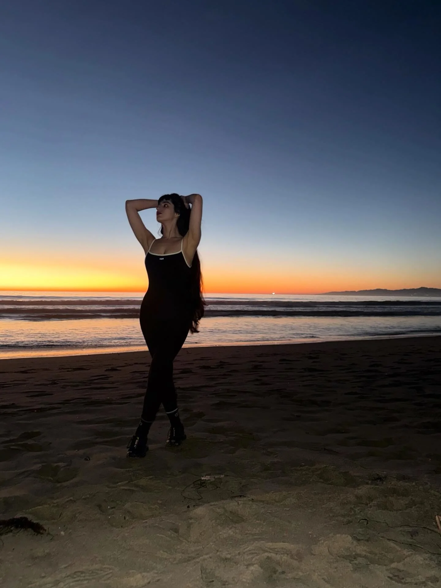 Sun? Set. 
&bull;
&bull;
&bull;
&bull;
&bull;
#california #cali #californian #losangeles #la #losangelesactor #actor #actress #sunset #caligrammers #hollywood #bodysuit #hollywoodactor #beachsunset #film #tv #travel #fashion #style #ootd #outfitoftod