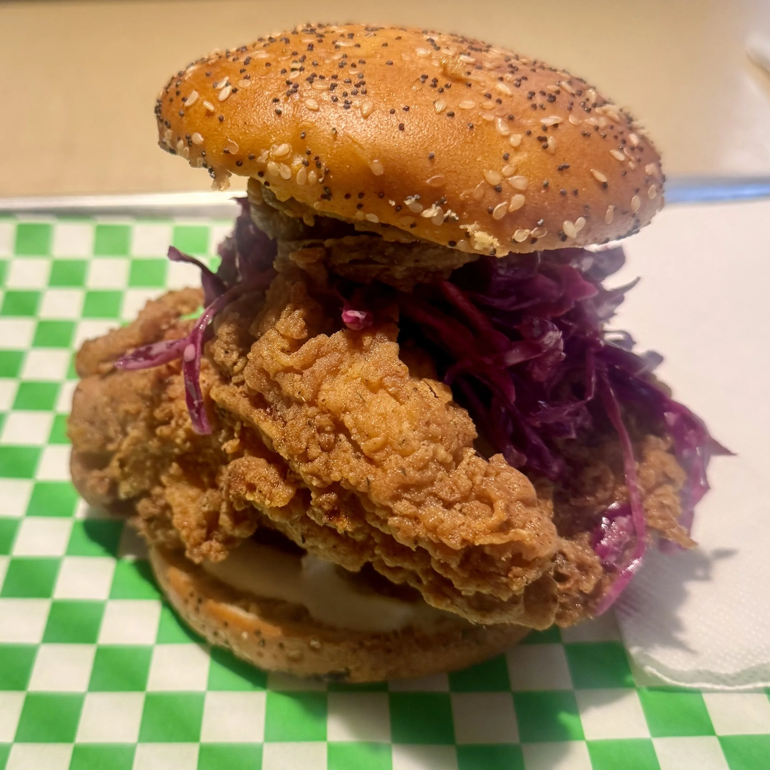 Top 3 Best Gluten Free Fried Chicken Sandwich in Toronto (Celiac Safe)