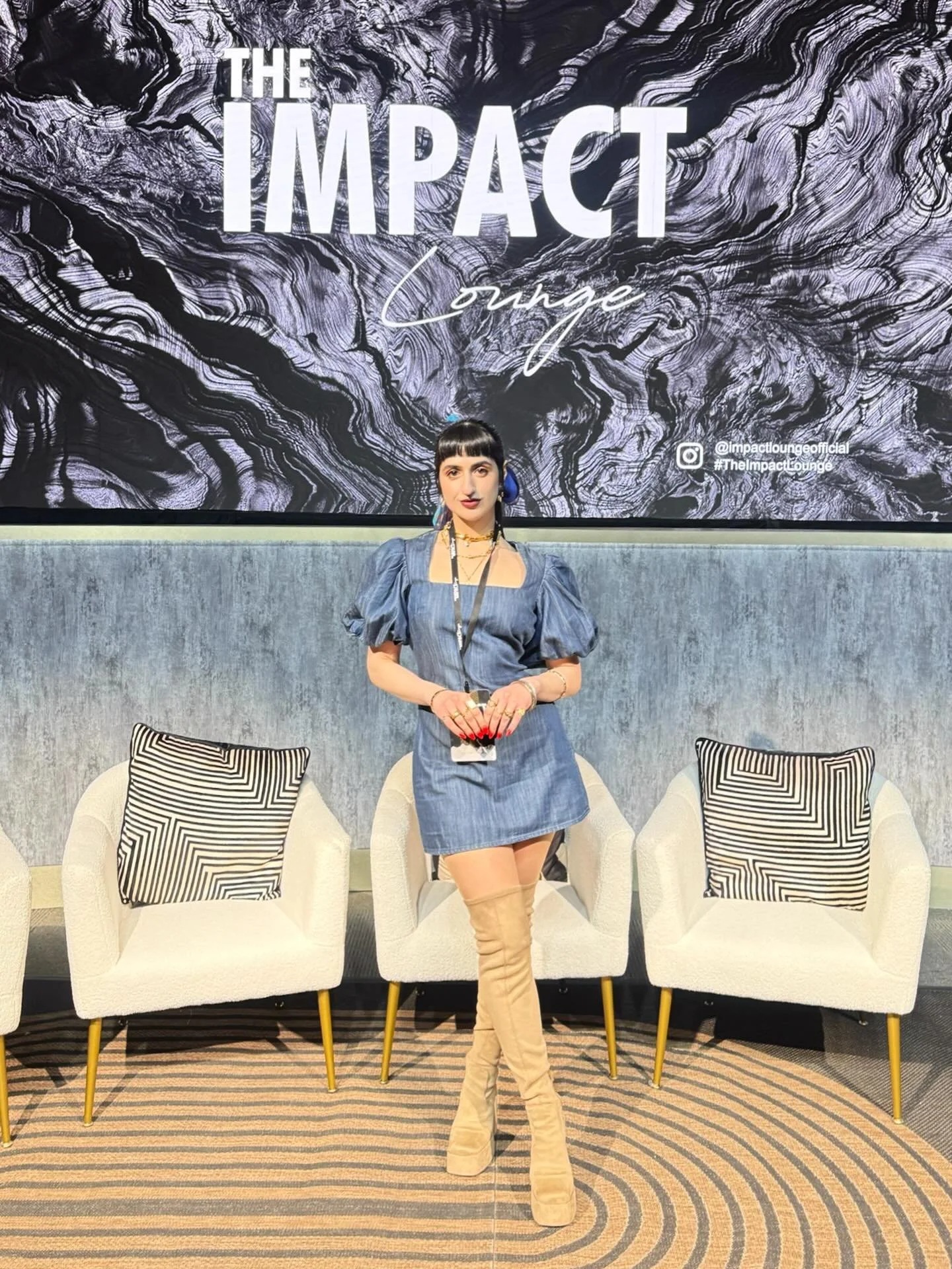 Panels on panels on panels.
&bull;
&bull;
&bull;
&bull;
&bull;
#sundance #winterfashion #actor #fashion #ootd