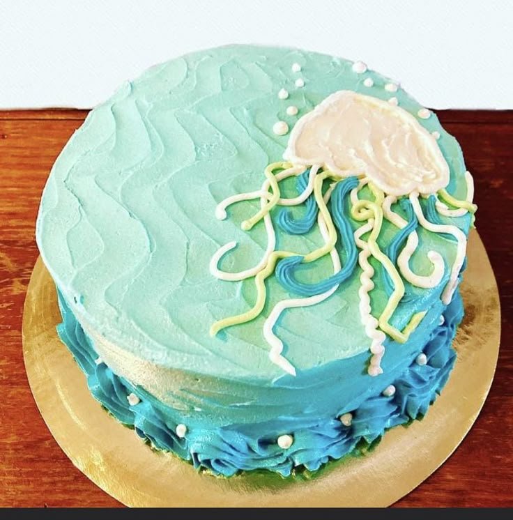 Decorate a Cake with Miss Mindy!! 