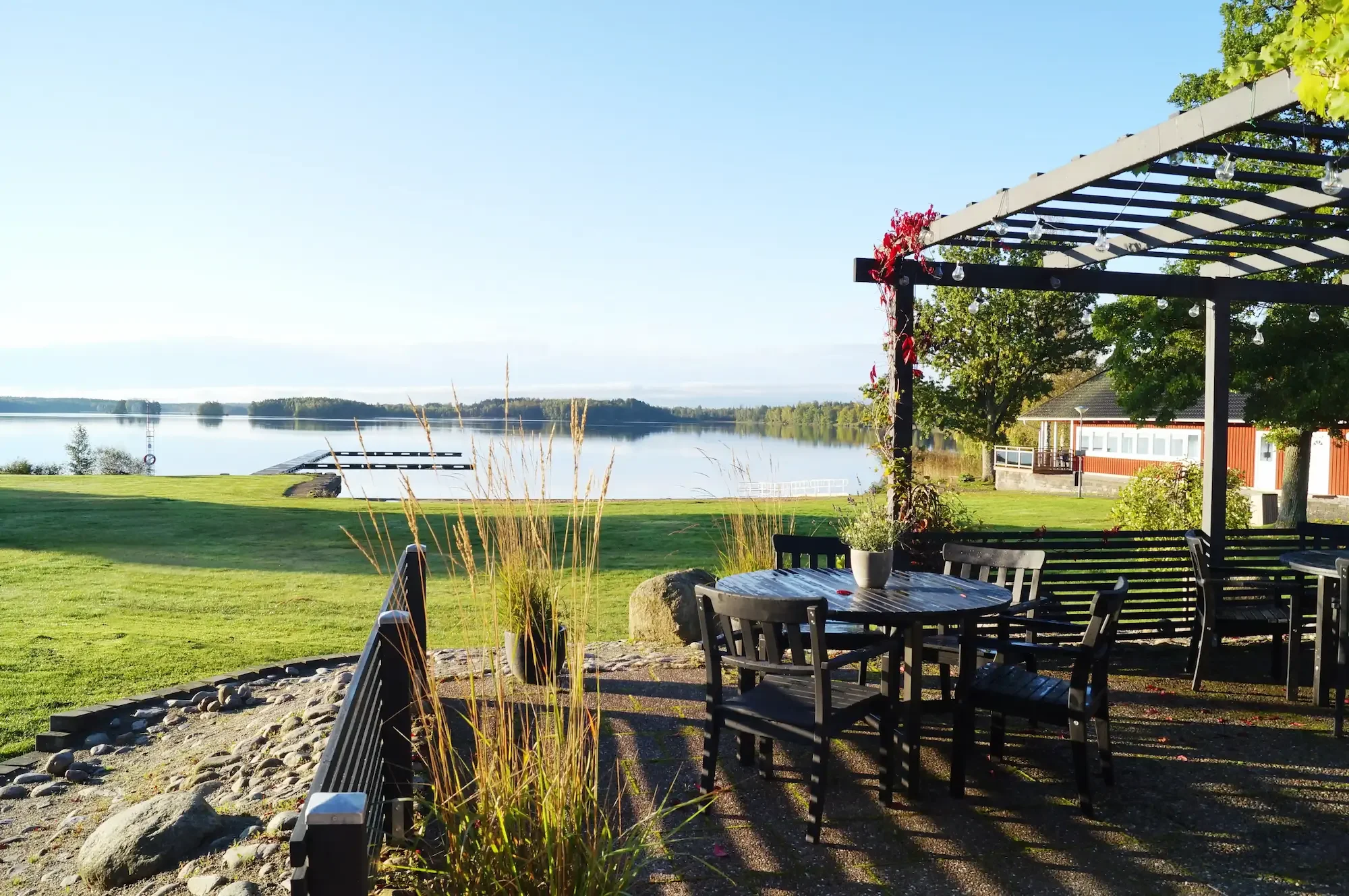 Utsikt vid sjön Tiken.webp