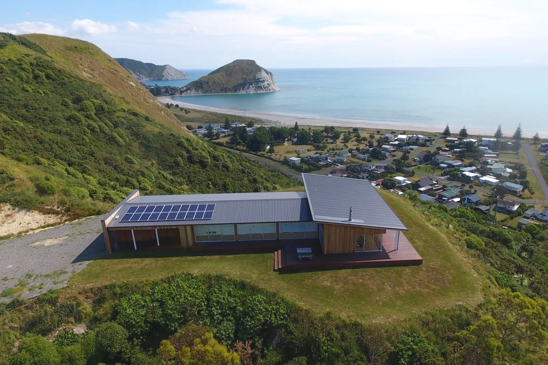 COLORSTEEL® MAXX - House done by Character Roofing Team in Mahia