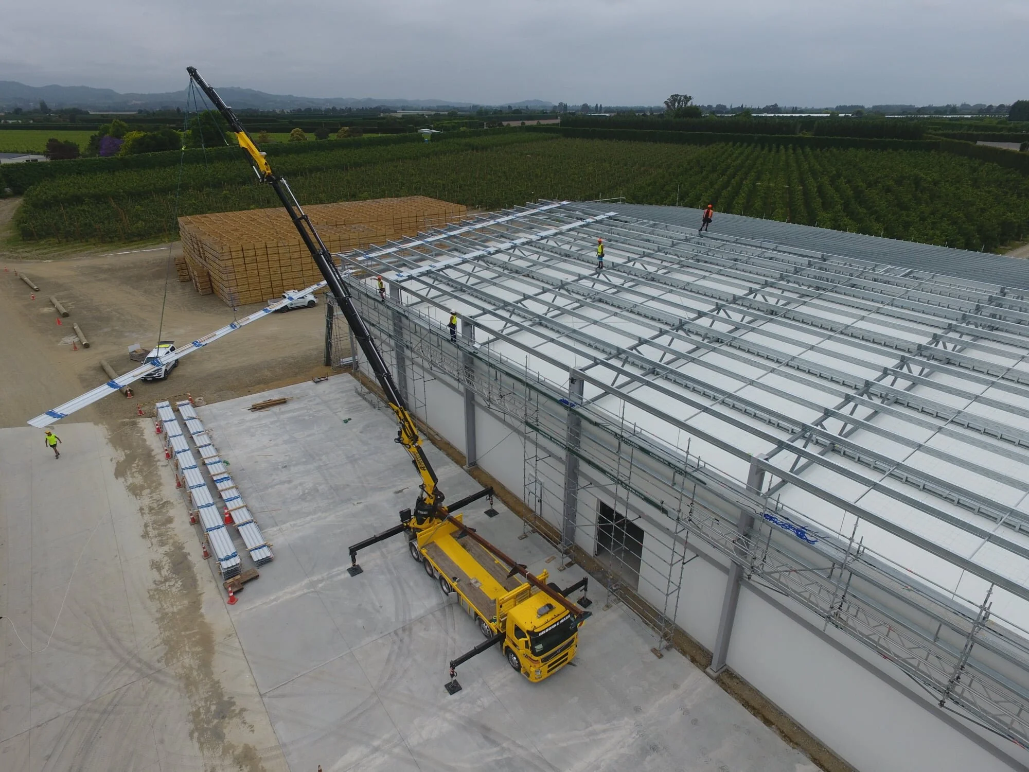 Lifting 21 Meter Sheets.jpg