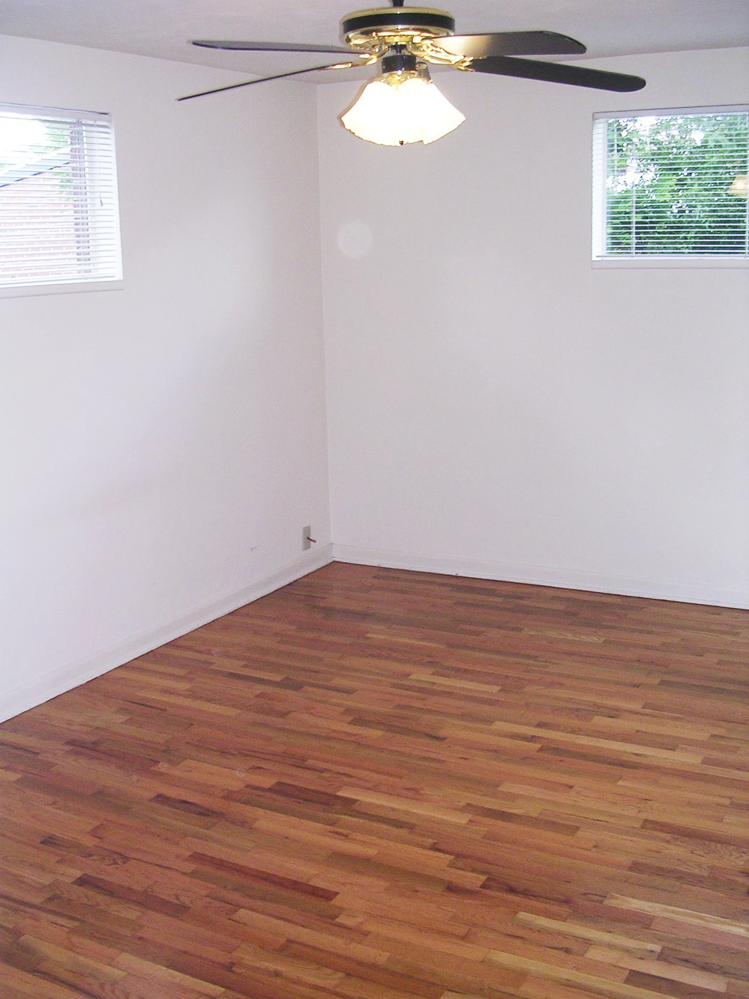 980-2 bedroom, edit.jpg