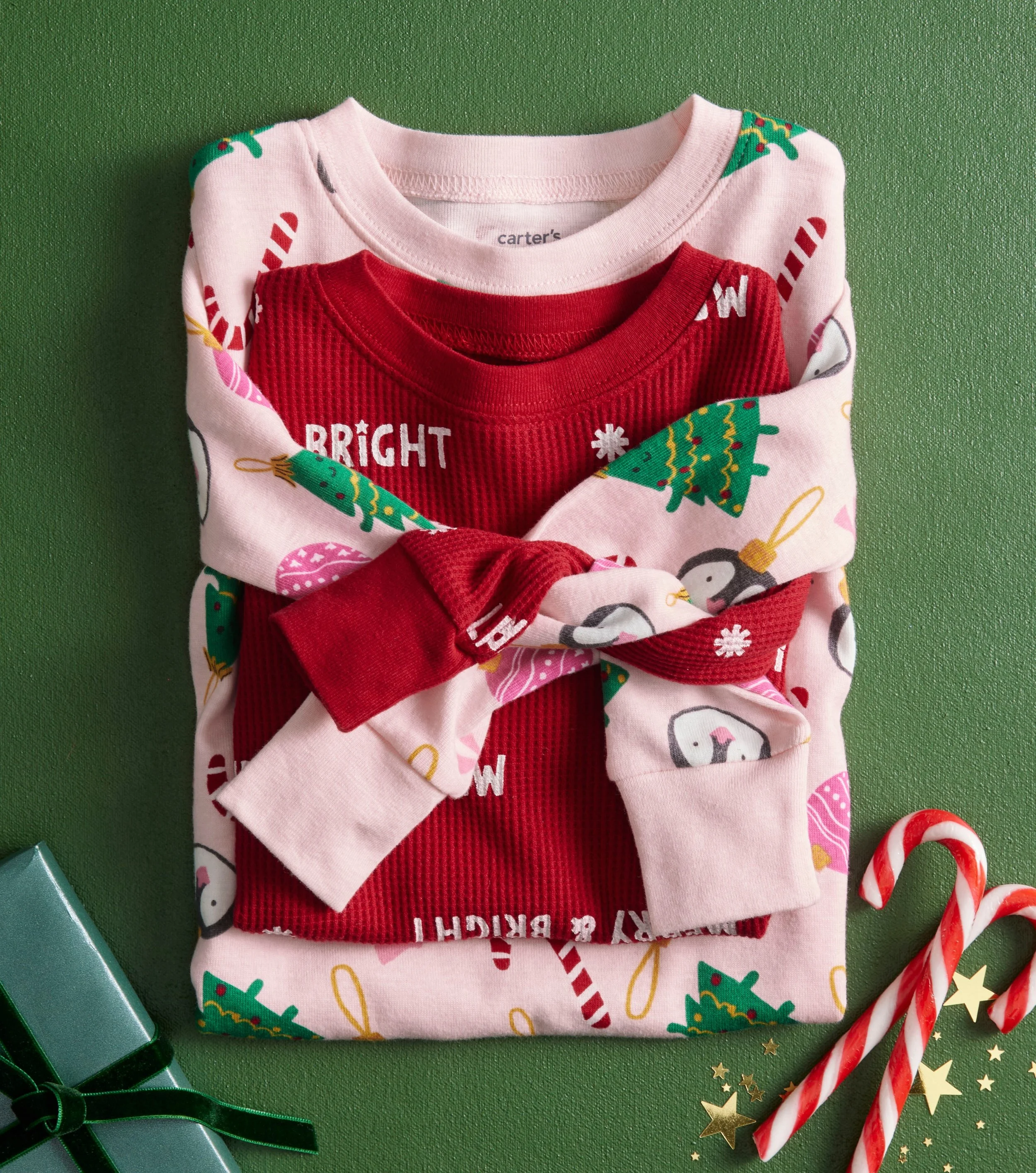 25_FAL_CAR_HolidayPJs_4_E.jpg