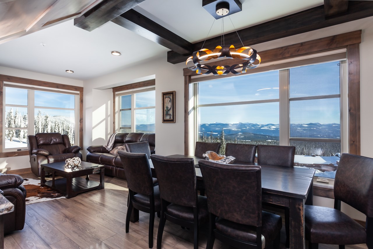 530-feathertop-way-big-white-bc-canada-dining-area-with-monashee-mountain-view.jpg