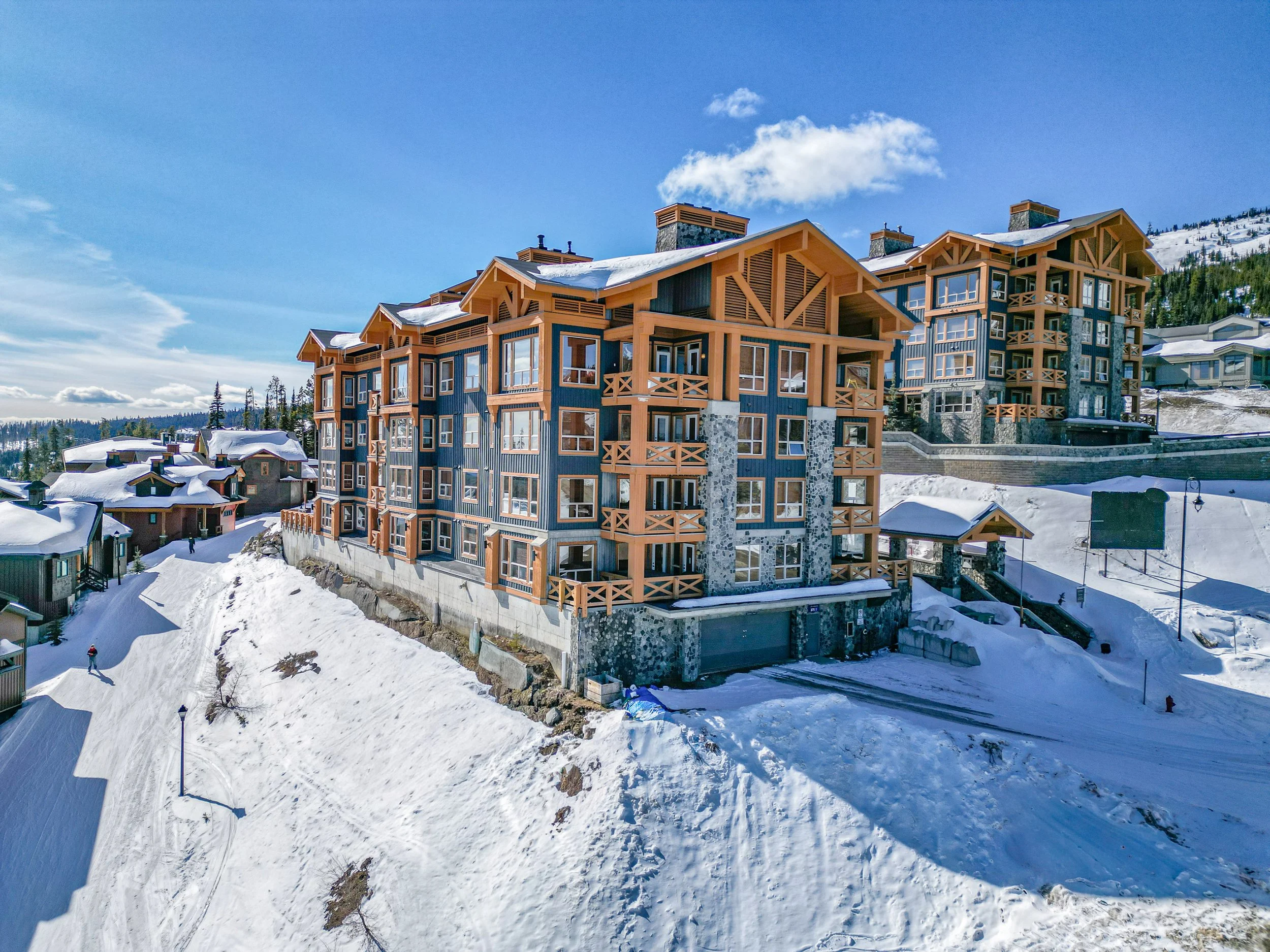 img-101c-375-raven-ridge-road-big-white-stonegate-resort-for-sale-5.jpg