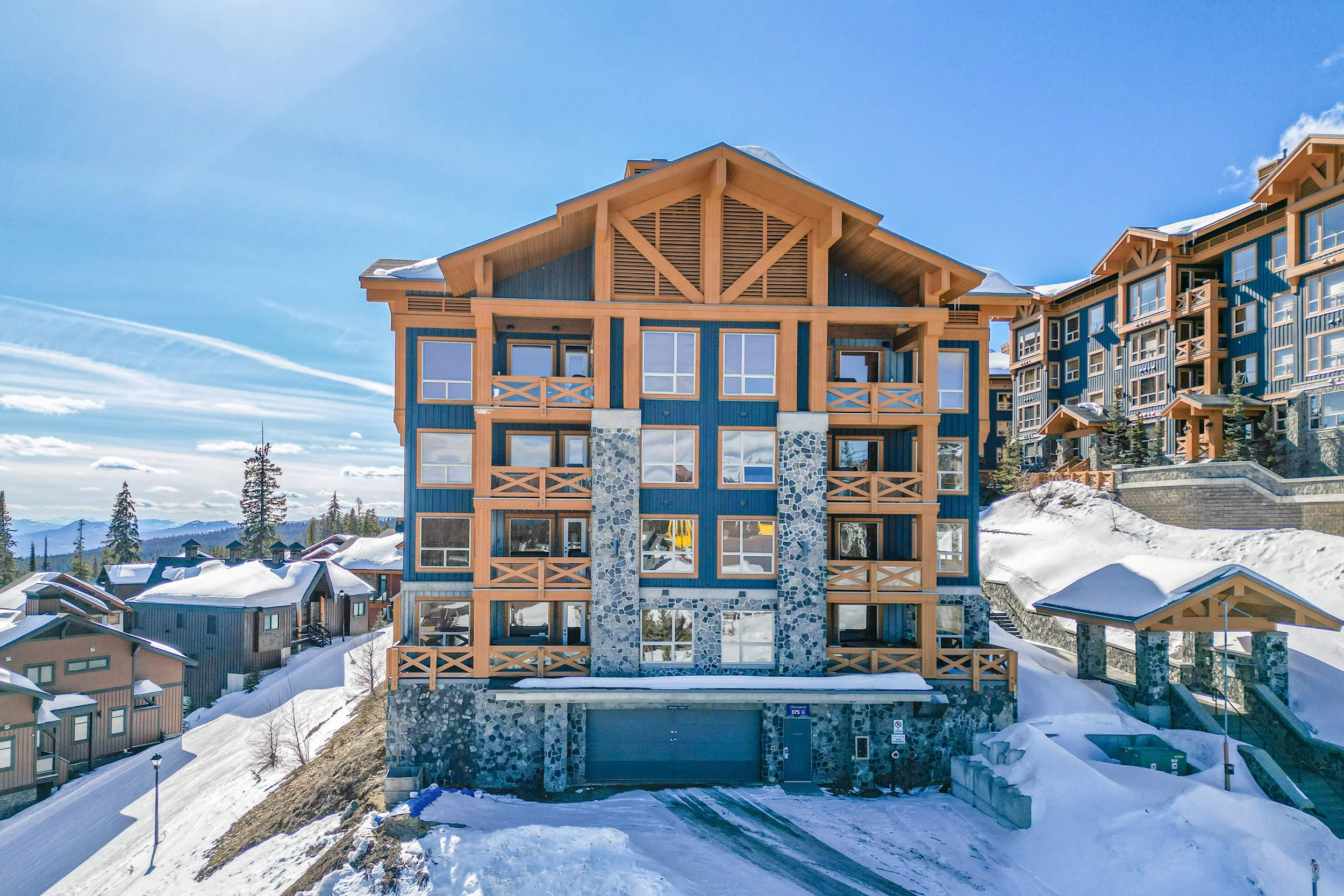 img-101c-375-raven-ridge-road-big-white-stonegate-resort-for-sale-4.jpg