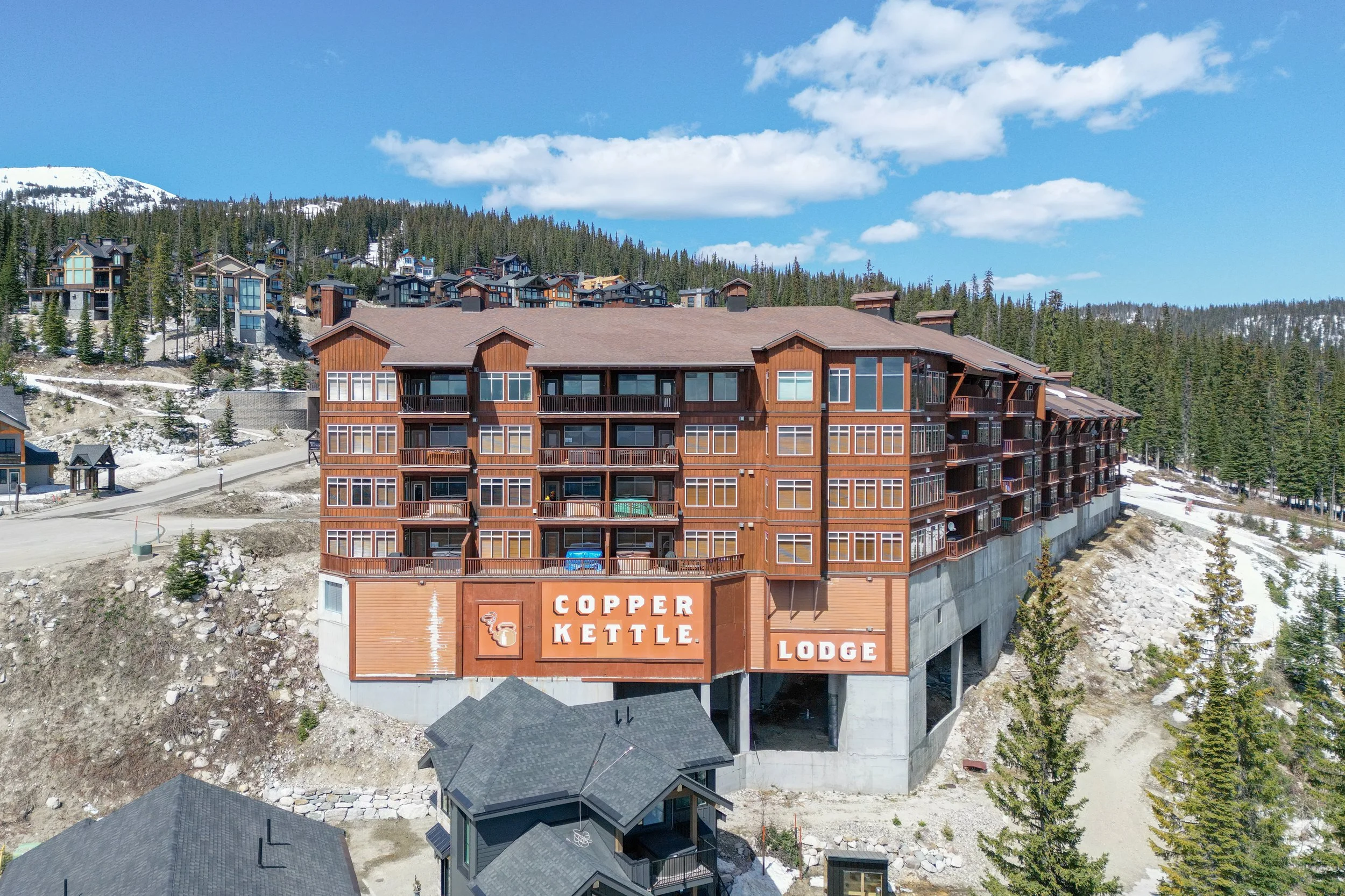 img-409-250-feathertop-way-copper-kettle-lodge-condo-big-white-for-sale-34.jpg
