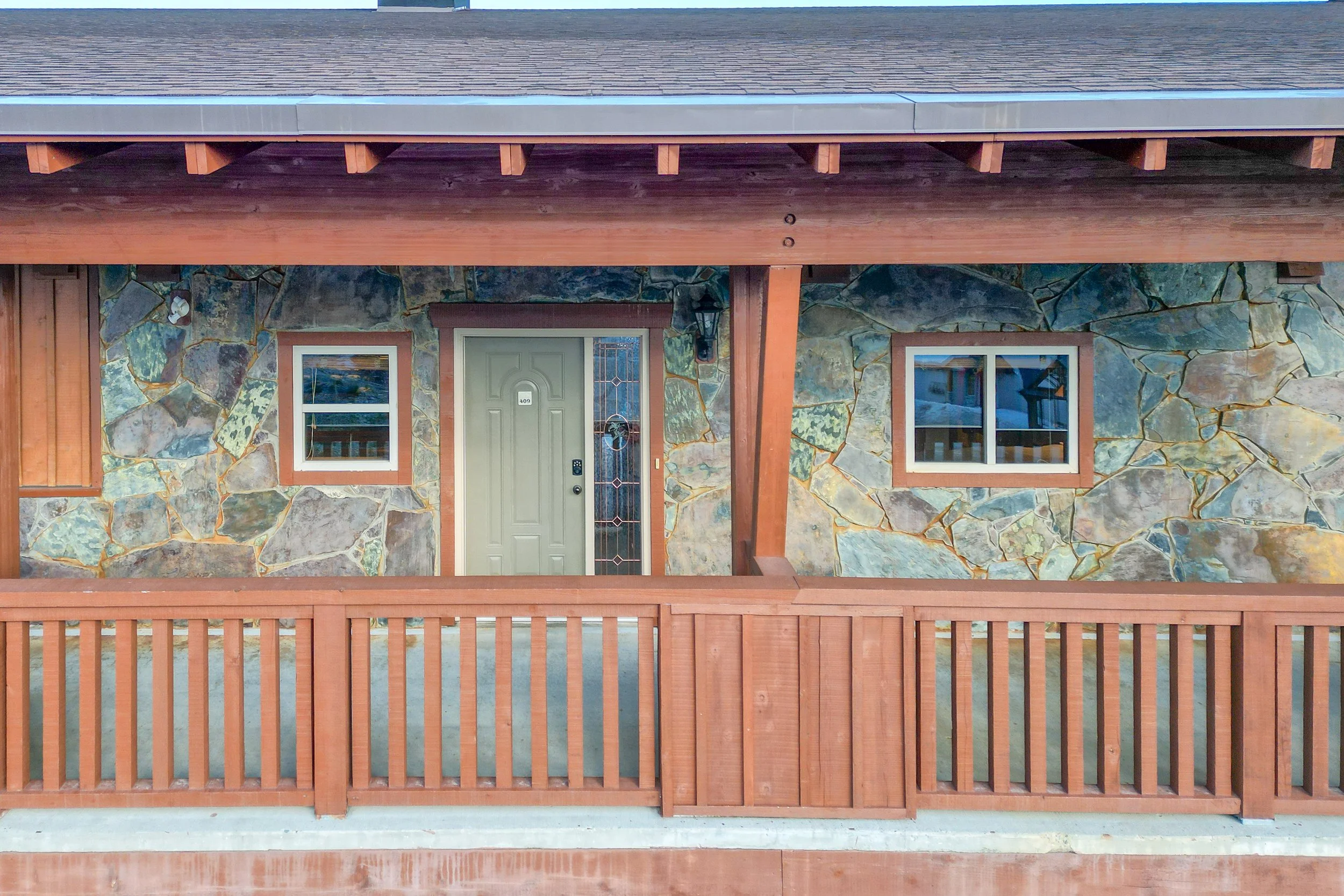 img-409-250-feathertop-way-copper-kettle-lodge-condo-big-white-for-sale-31.jpg