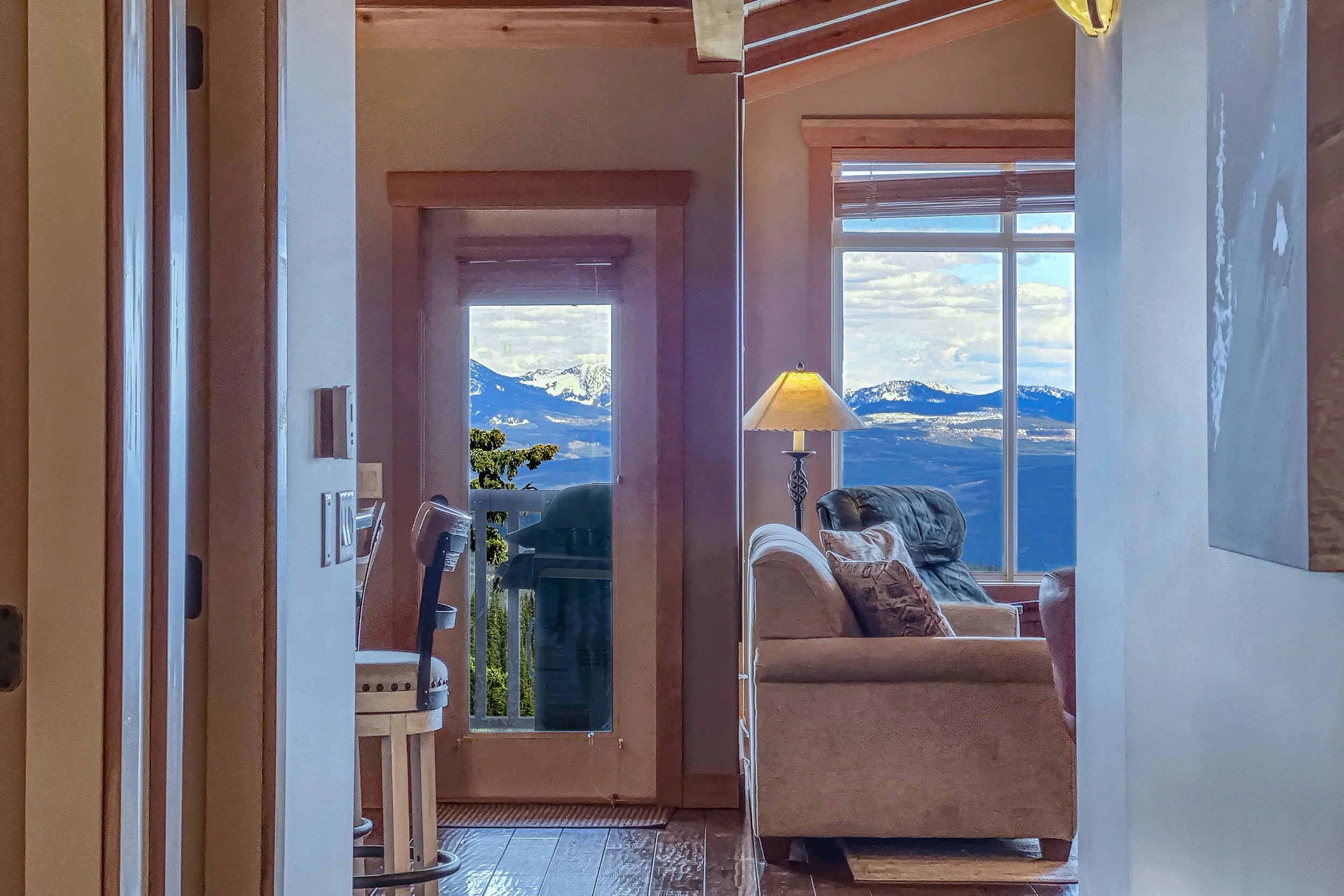 img-409-250-feathertop-way-copper-kettle-lodge-condo-big-white-for-sale-11.jpg