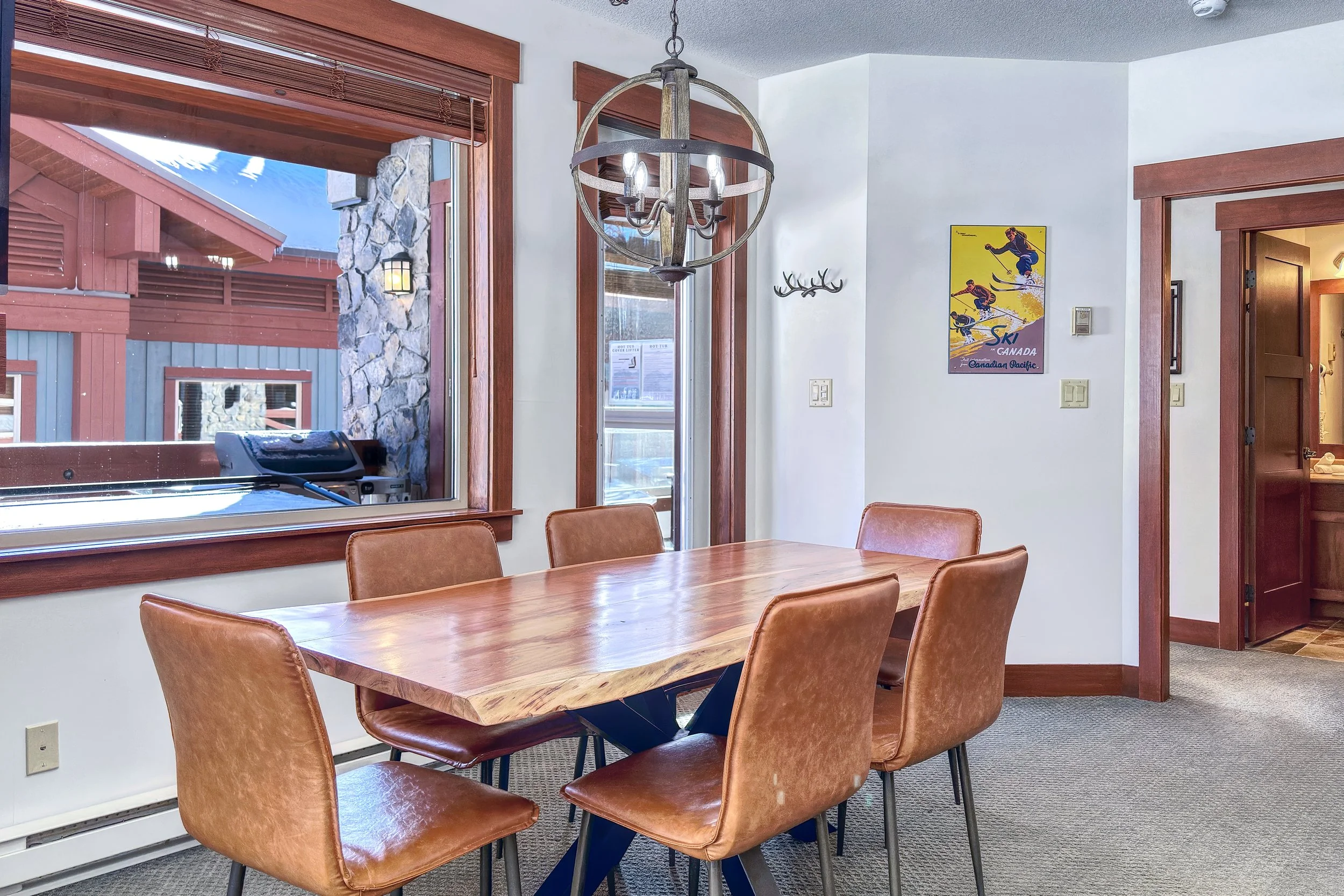 306-5257-big-white-road-stonebridge-lodge-condo-big-white-for-sale-7.jpg