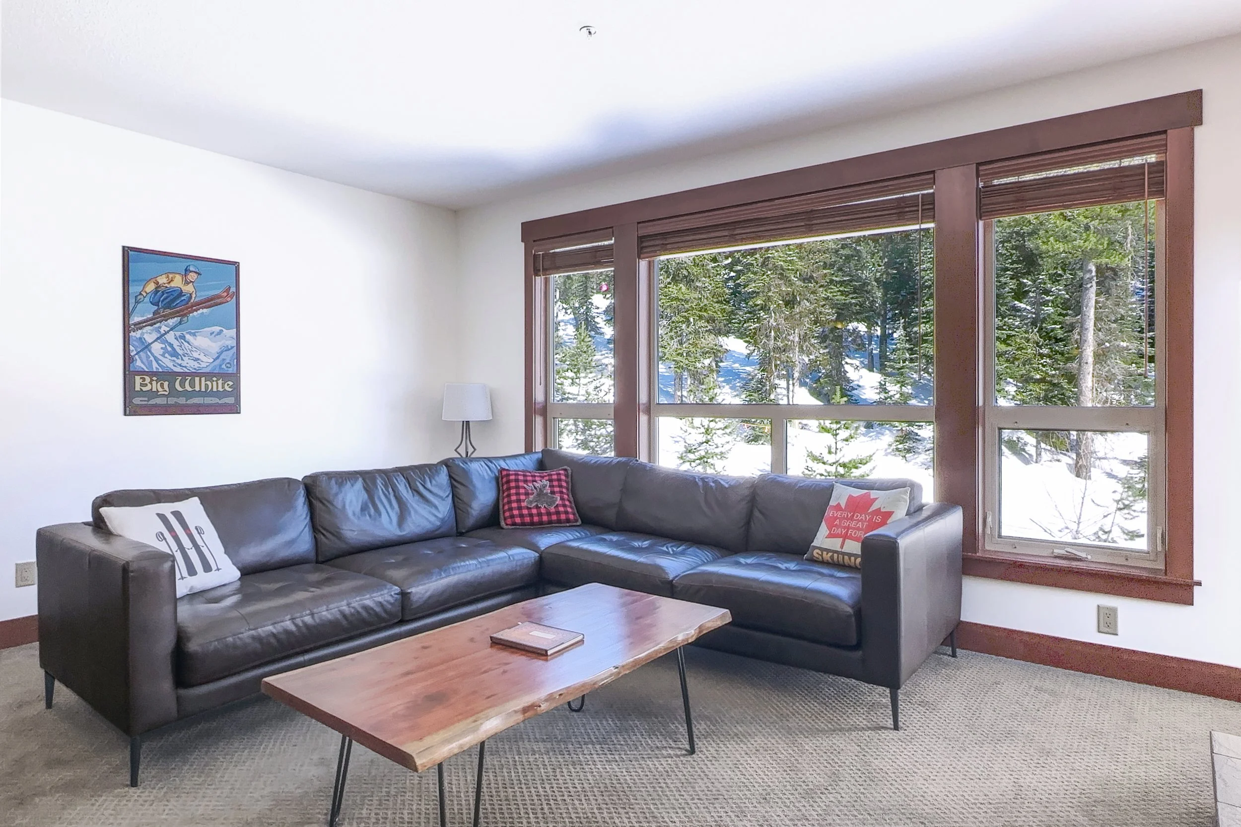 306-5257-big-white-road-stonebridge-lodge-condo-big-white-for-sale-2.jpg