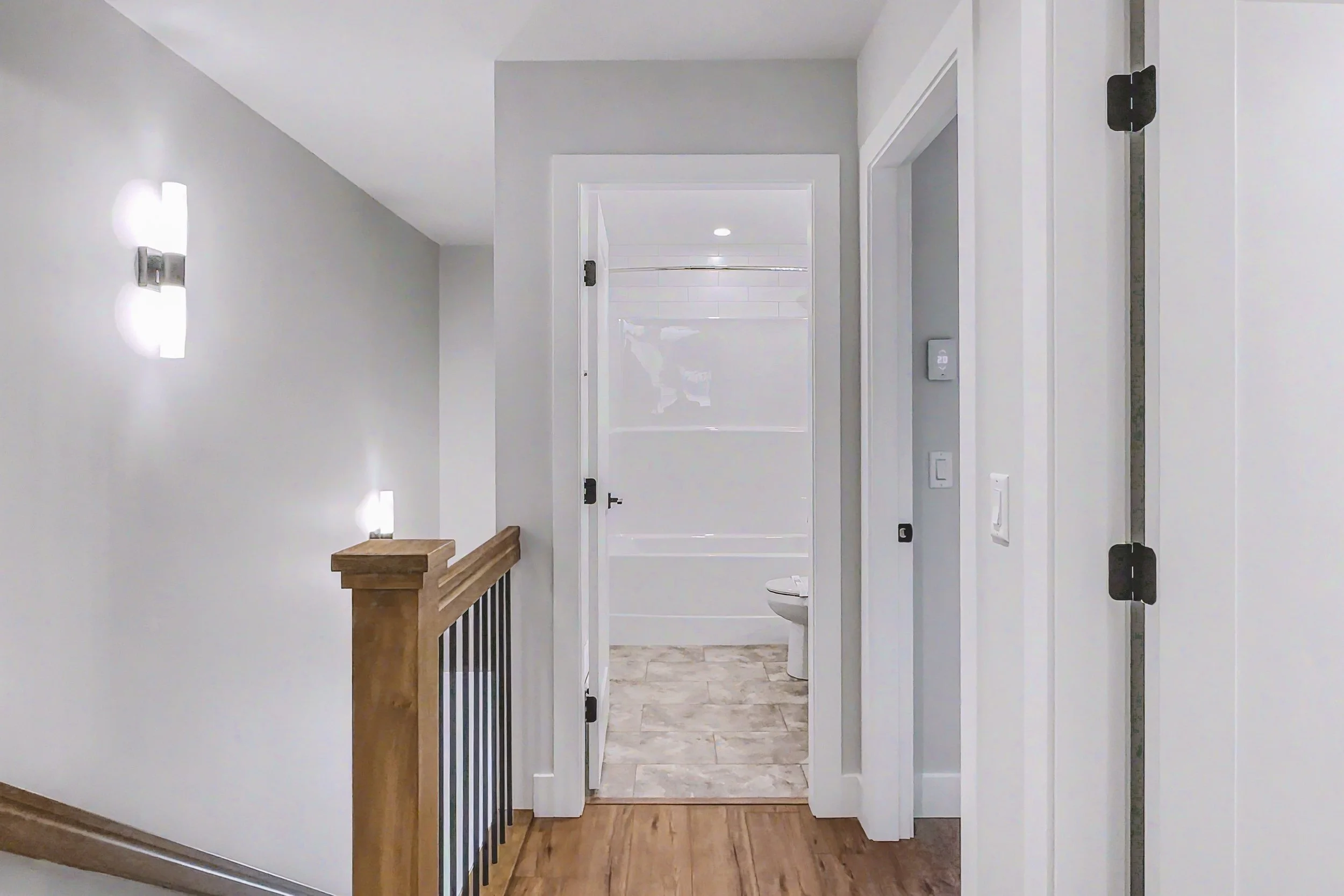 img-85-creekside-trail-duplex-with-suite-big-white-for-sale-37.jpg
