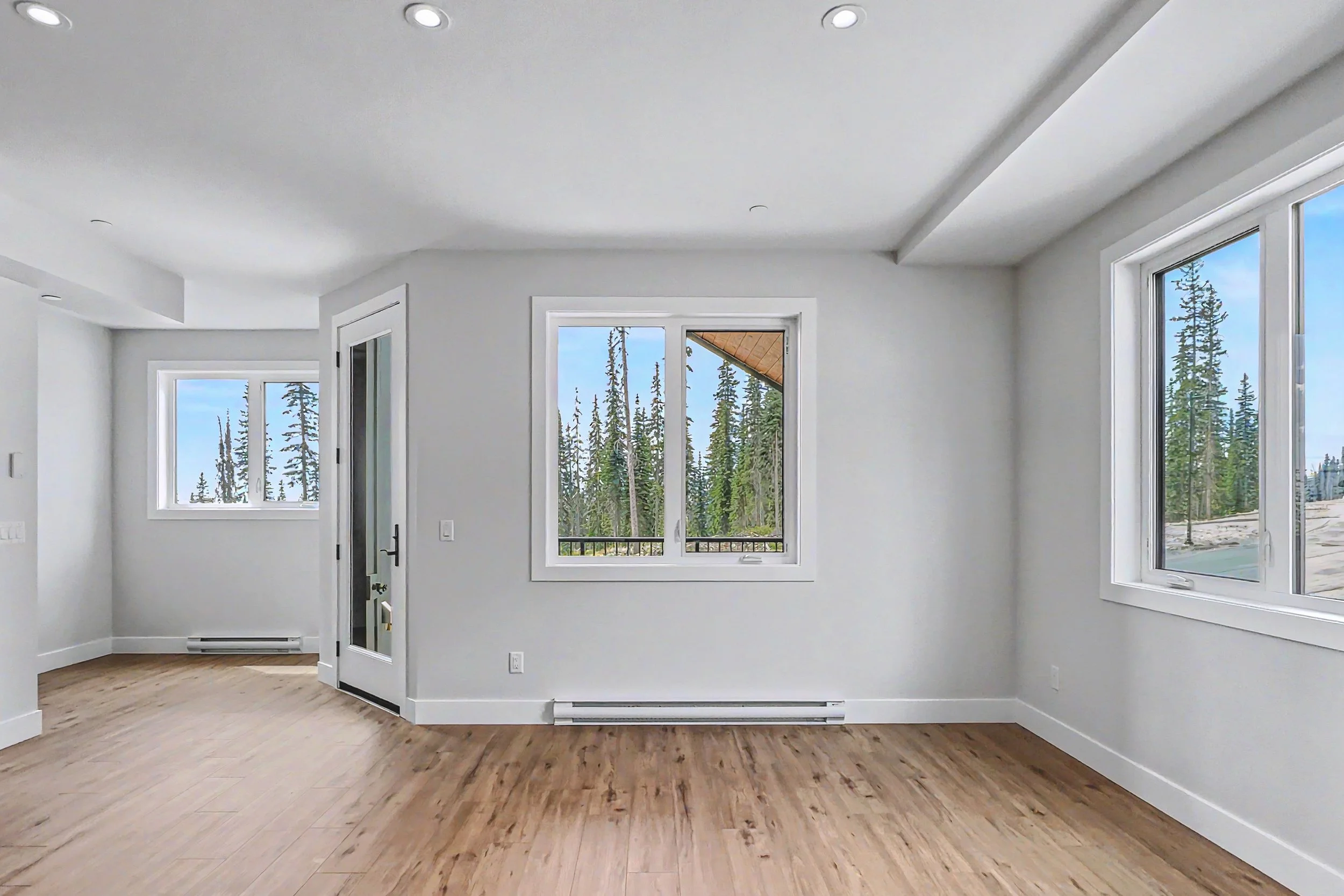 img-85-creekside-trail-duplex-with-suite-big-white-for-sale-12.jpg