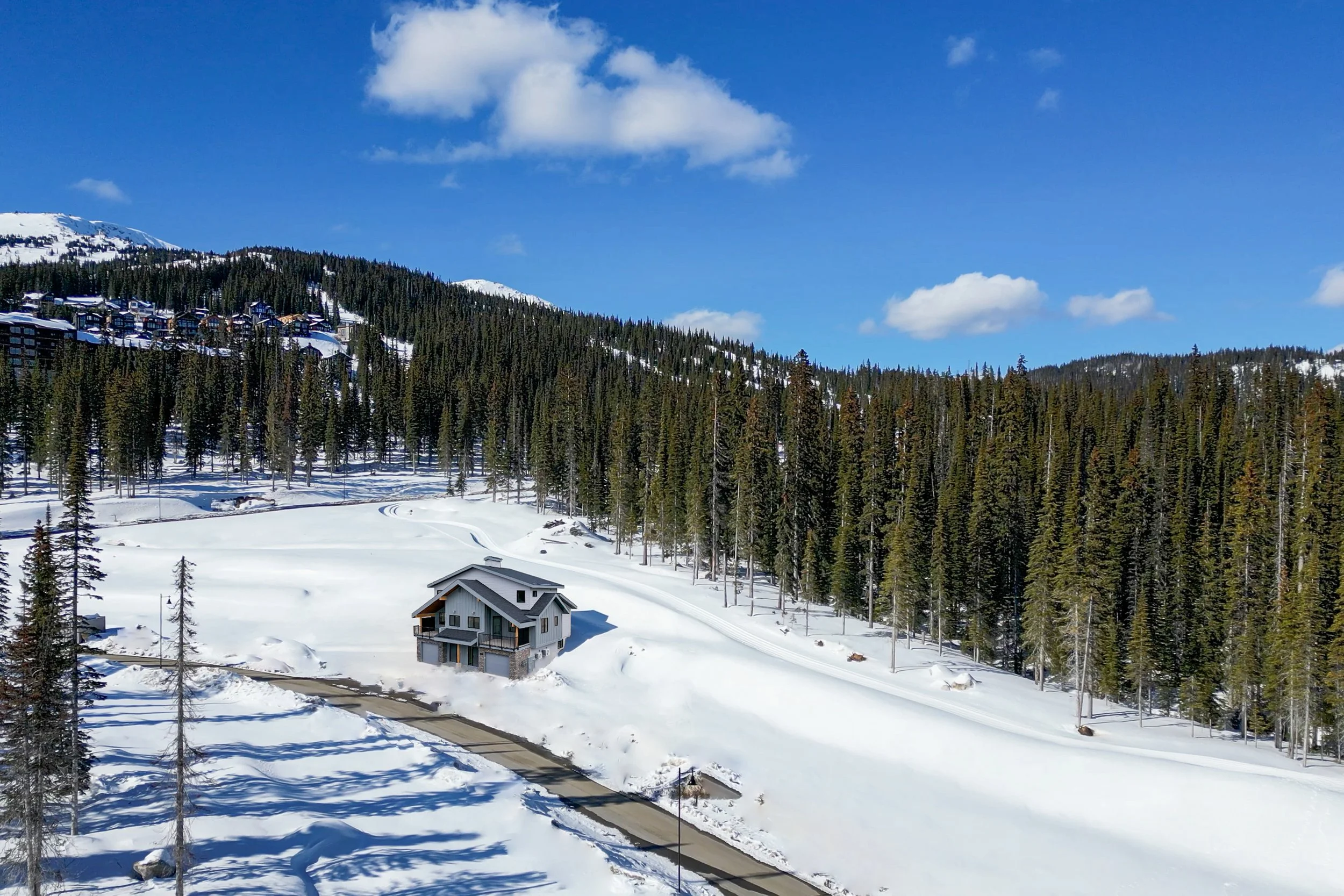 img-85-creekside-trail-duplex-with-suite-big-white-for-sale-47.jpg