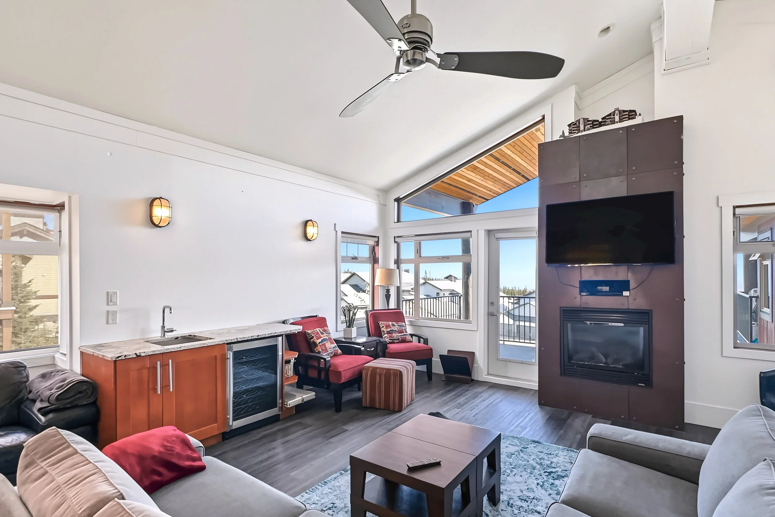 406-5030-snowbird-way-the-raven-big-white-condo-for-sale-38.jpg
