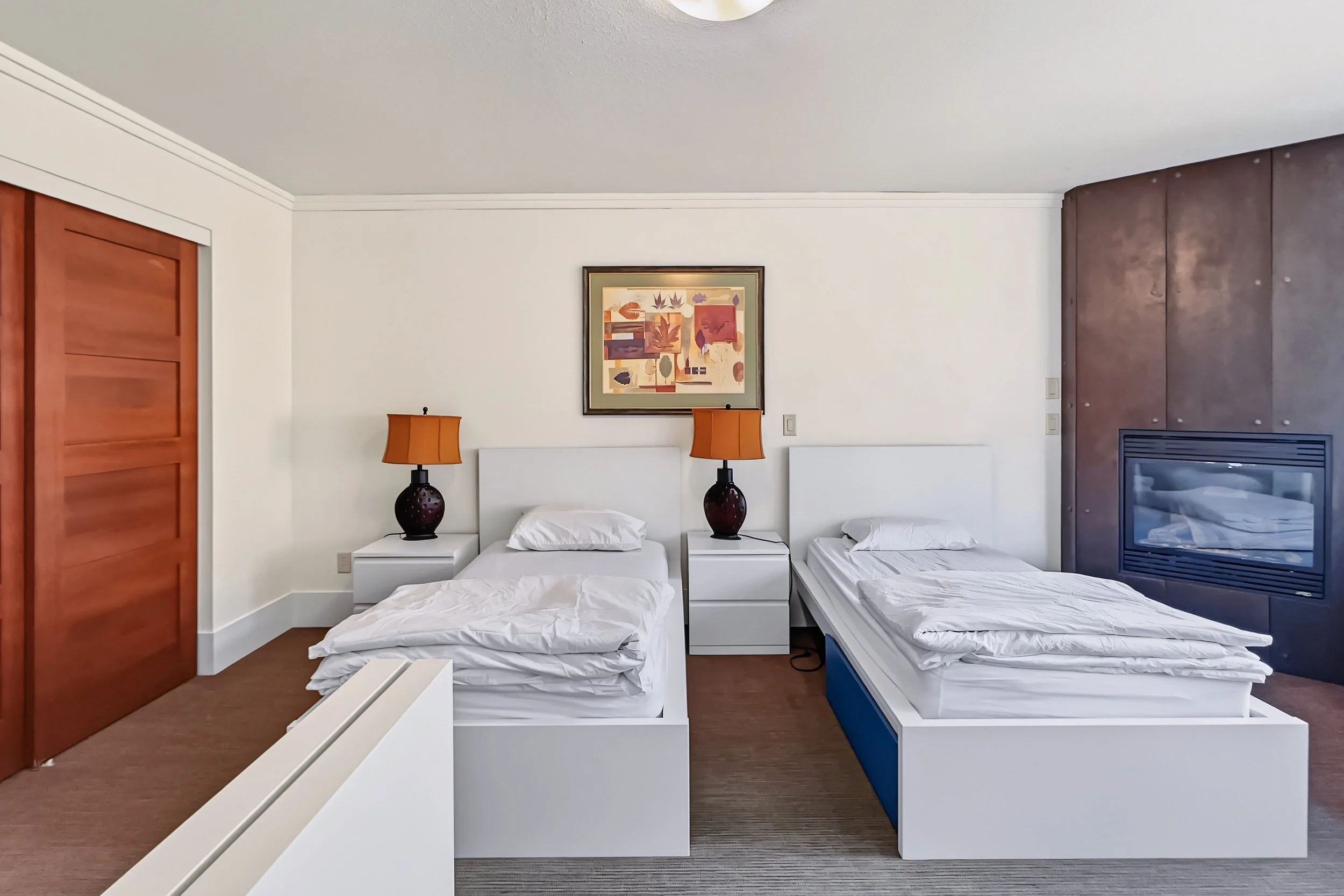 406-5030-snowbird-way-the-raven-big-white-condo-for-sale-20.jpg