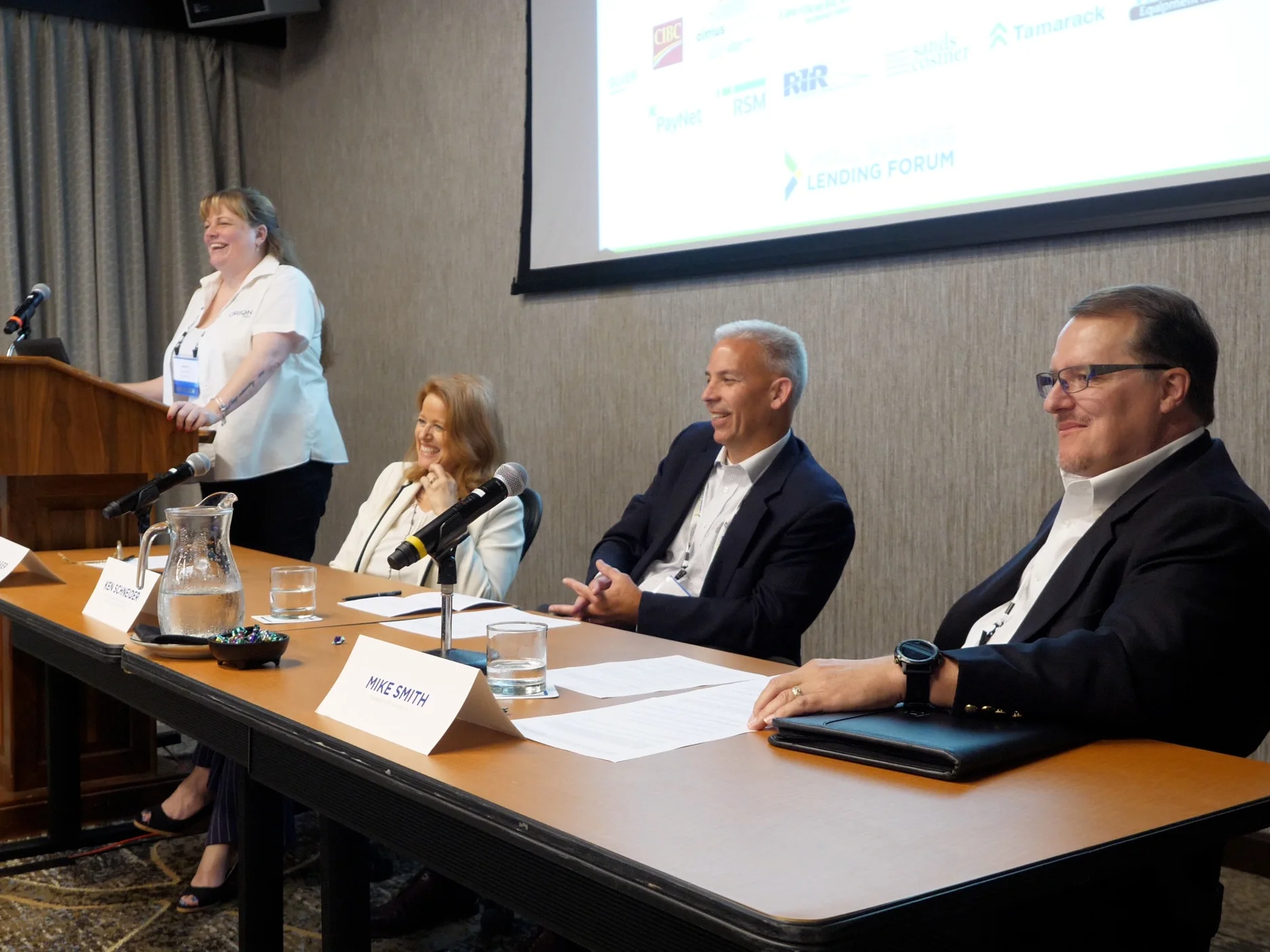 Moderator (Far Left) : Jenny Wood, SVP, Client Services, Orion First Panelists (L-R) : Lori Frasier, SVP, Strategy and Performance Management, Key Equipment Finance; Ken Schneider, SVP, Business Development and Underwriting, Great American Insurance Company; Mike Smith, President, RTR Services