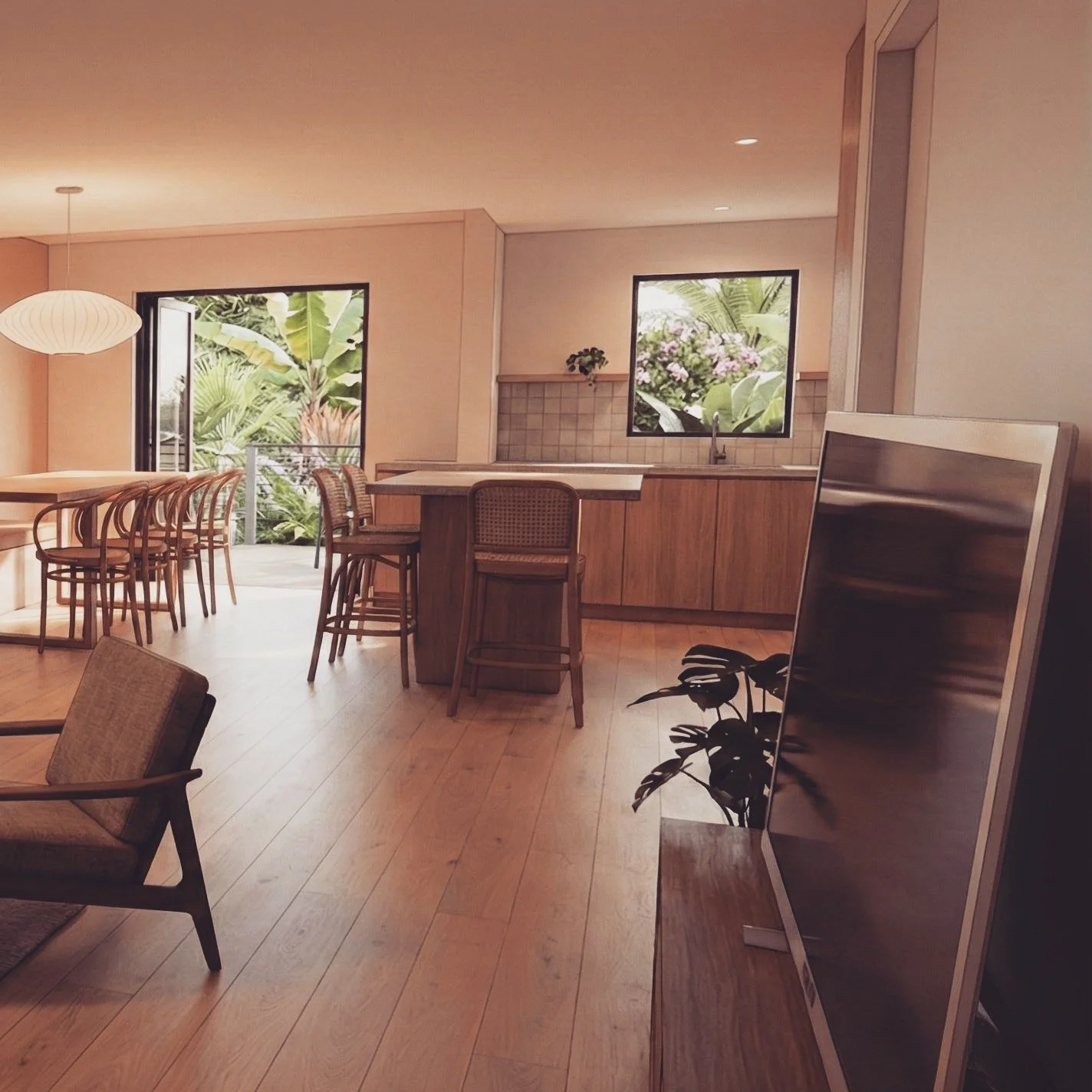 Austi townhouse (R)
We love the challenge of small spaces. This project was for an internal renovation and a small office addition with storage underneath. By designing a banquette against a wall, this freed up internal space between the kitchen and 