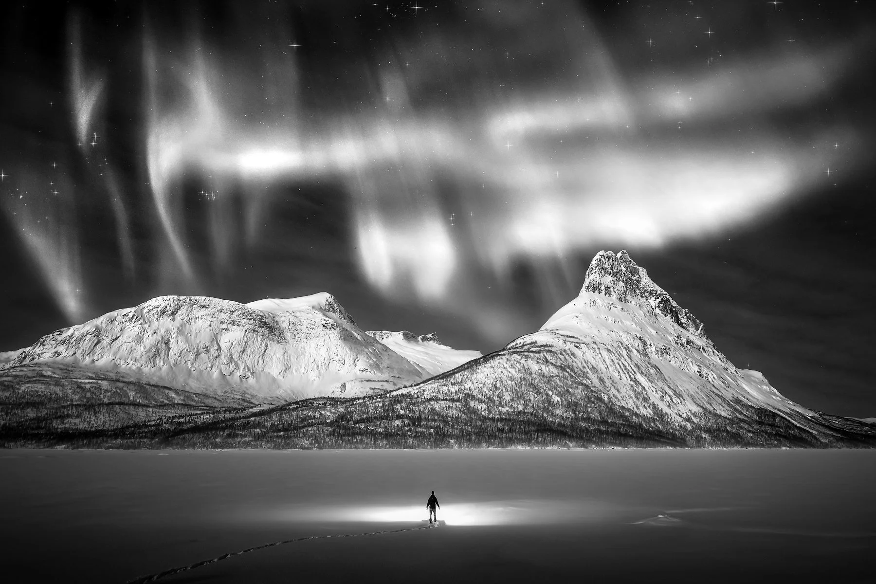 Dark-StarBW.jpg