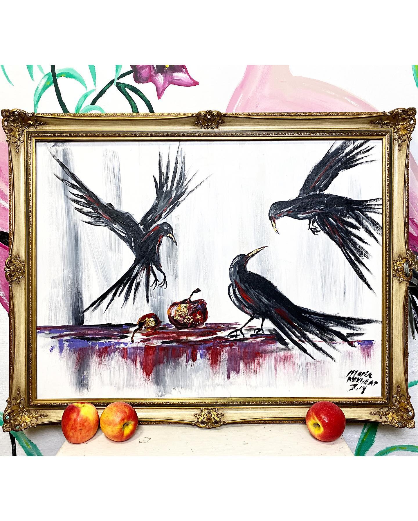&ldquo;The crows and the apple&rdquo; 🖤✨🍎 Let me know what you think! Apple crow painting gold Maria Makurat