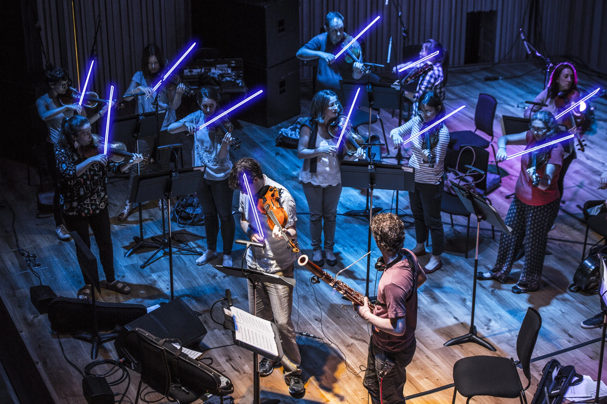 Camerata Neon.jpg