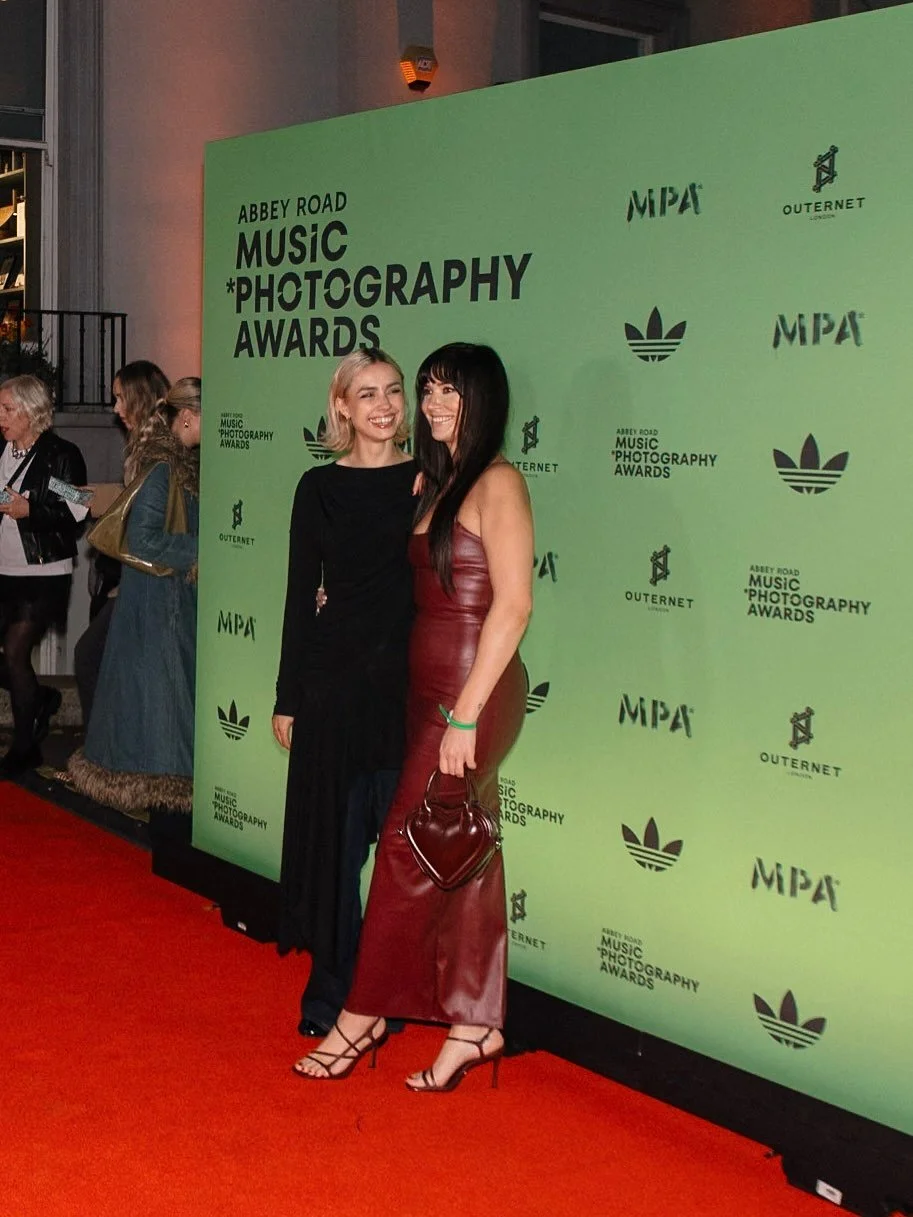 THE MOST gorgeouuuus night at The @abbeyroadmpa Music Photography Awards 💚 @abbeyroadstudios 
Such a joy to be there and see the amazing work and the photographers getting their much deserved recognition 🥹 plus I finally got to go together with my 